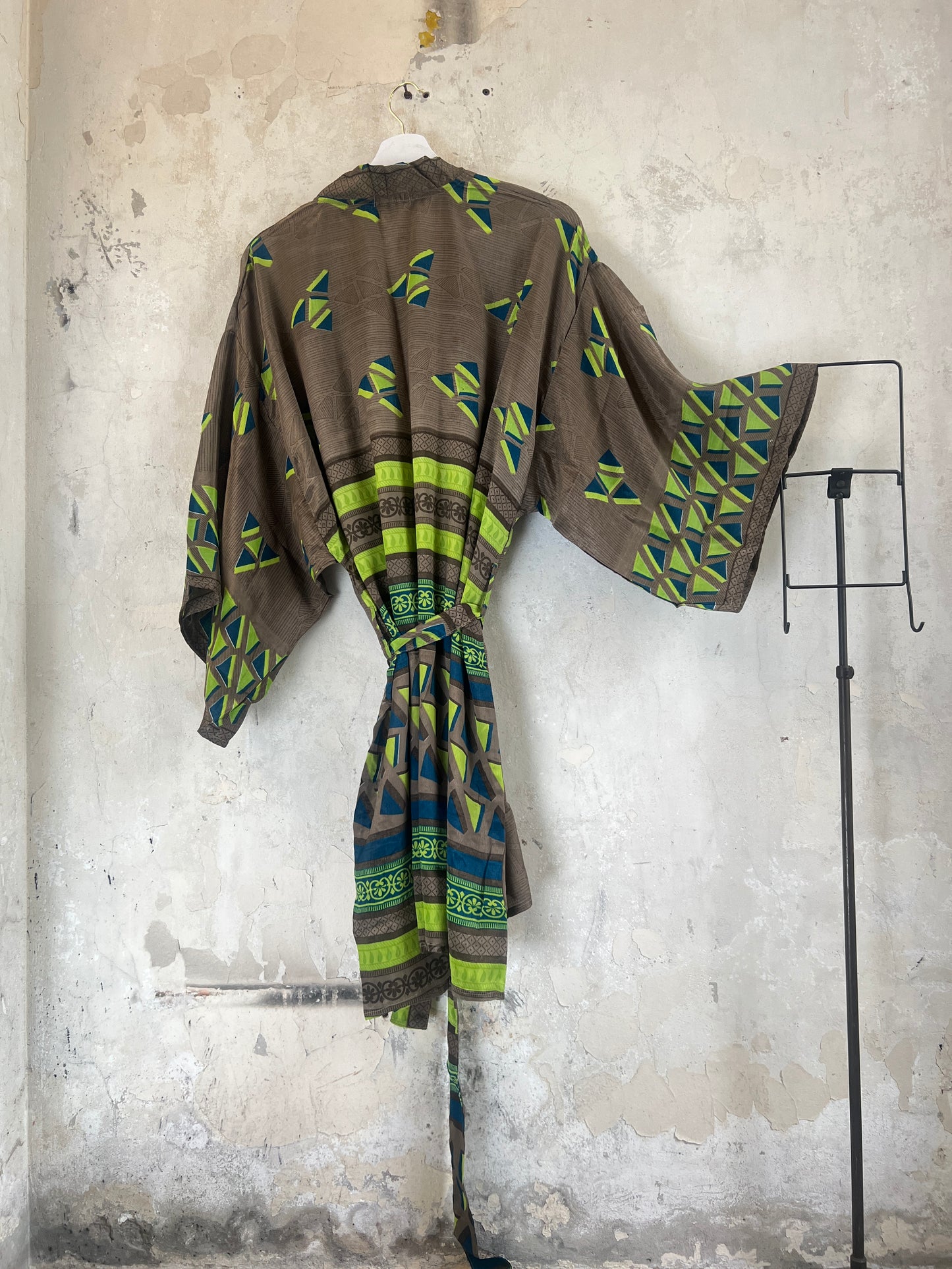 Vintage Saree Silk Kimono / Duster - Short
