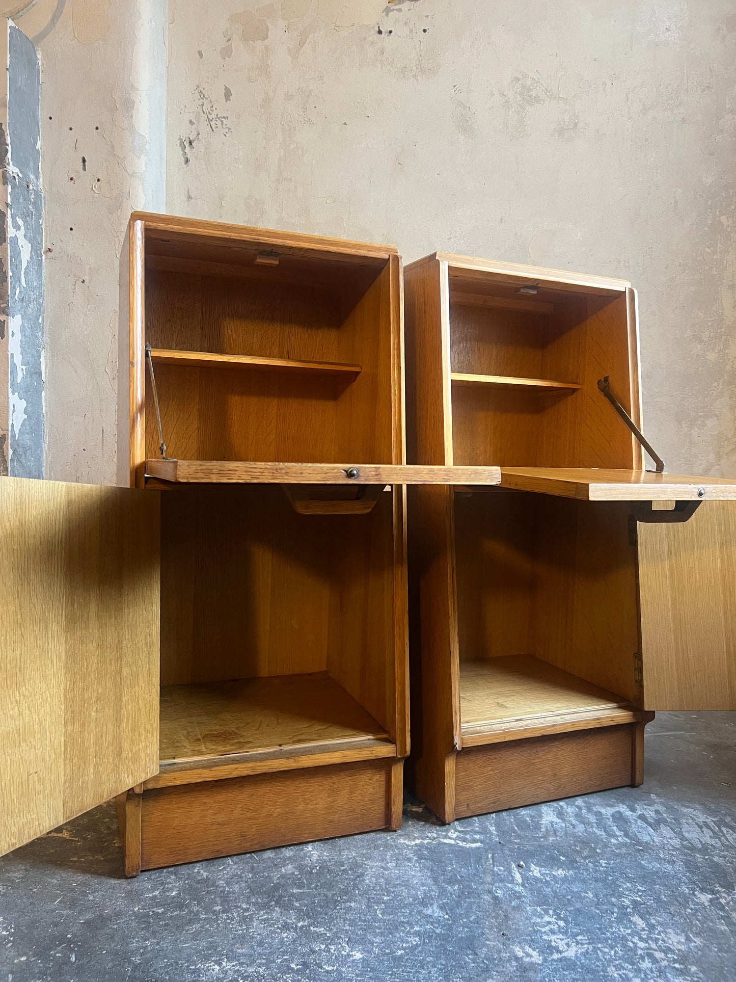 Pair E Gomme G Plan Oak Brandon Bedsides