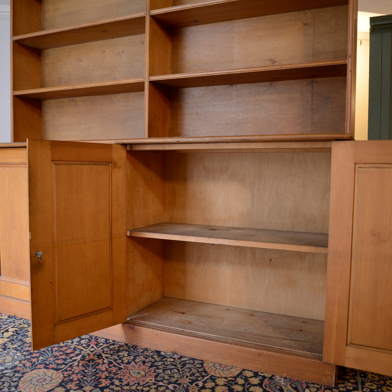 Early 20thC Open Topped Bookcase with Cupboards