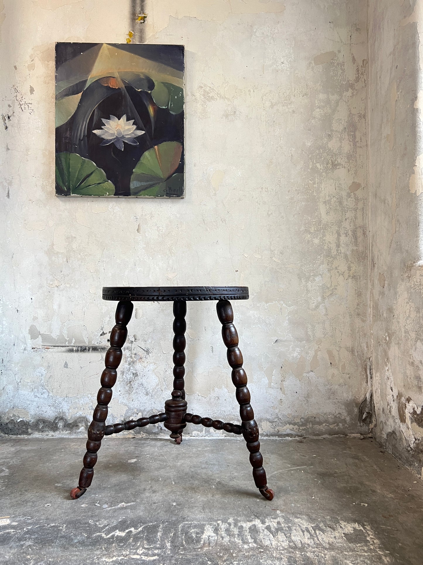 19thC Carved Oak Side Table with Bobbin Legs