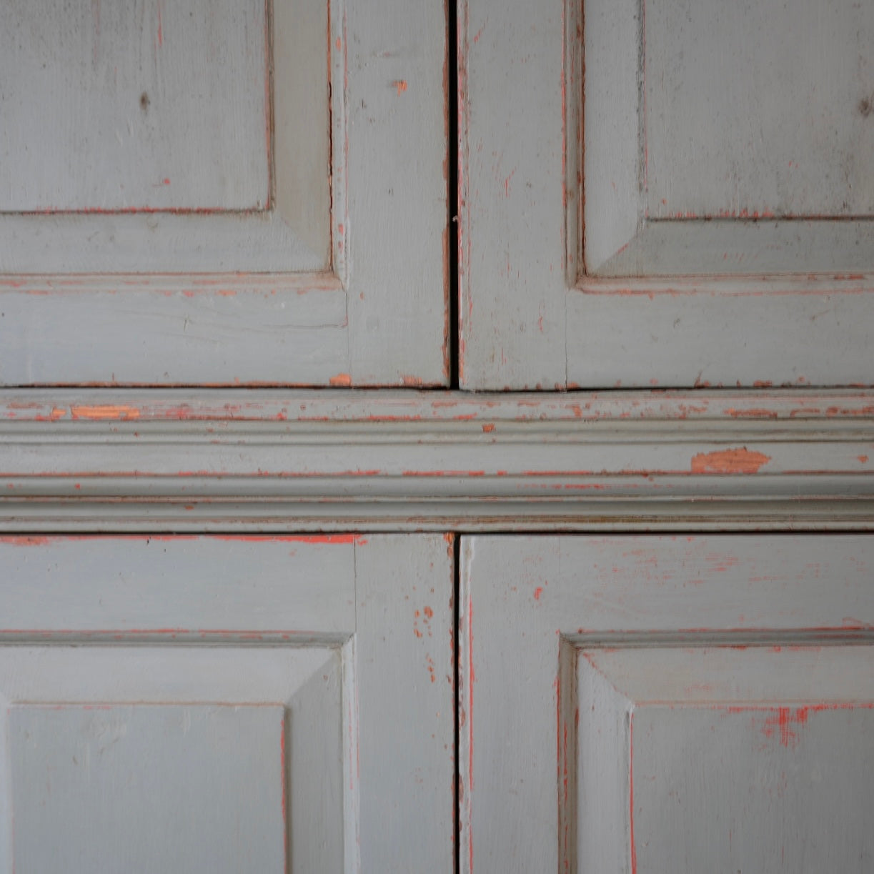 Architectural Barrel Back Painted Corner Cabinet c1810