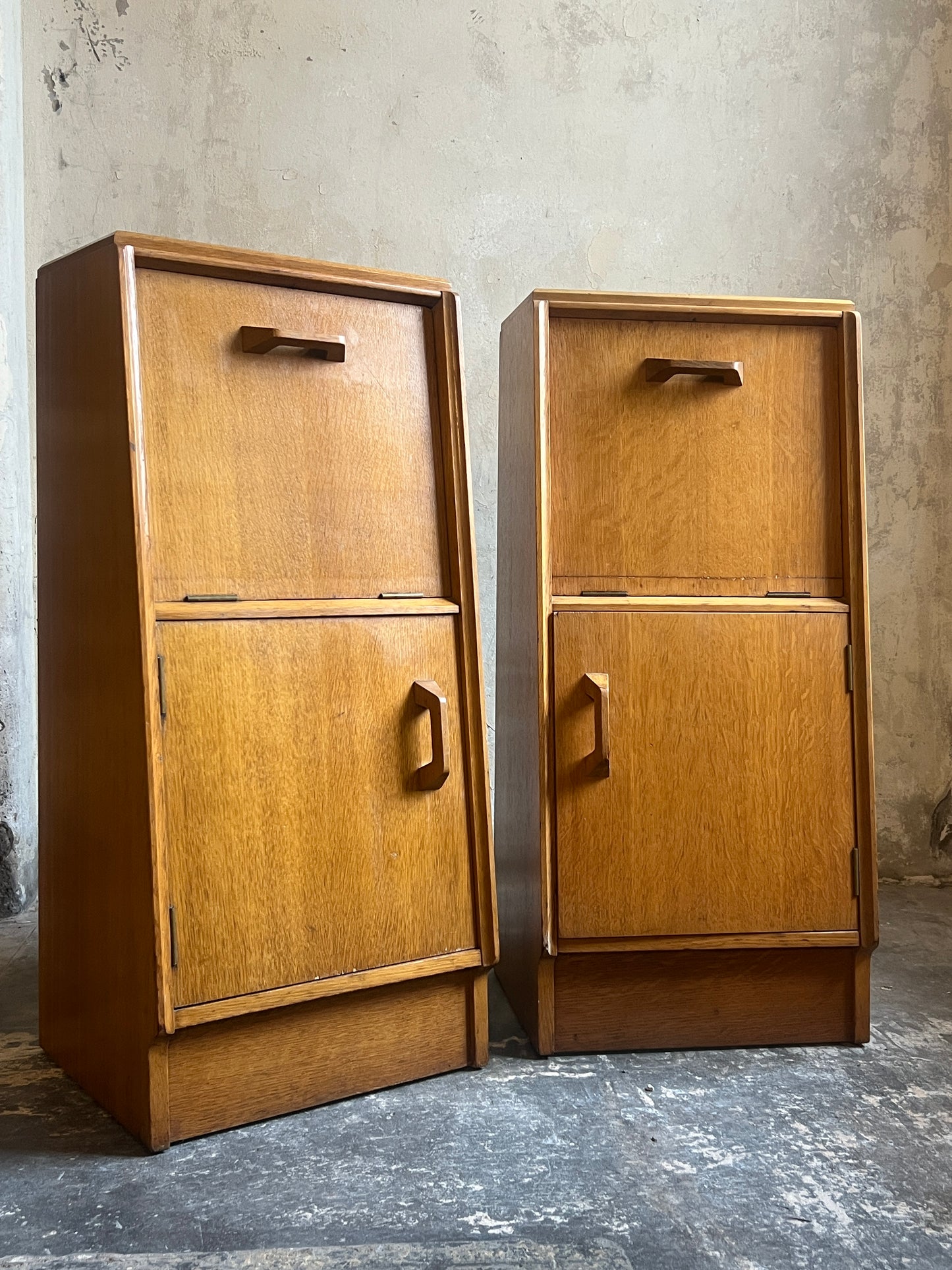 Pair E Gomme G Plan Oak Brandon Bedsides