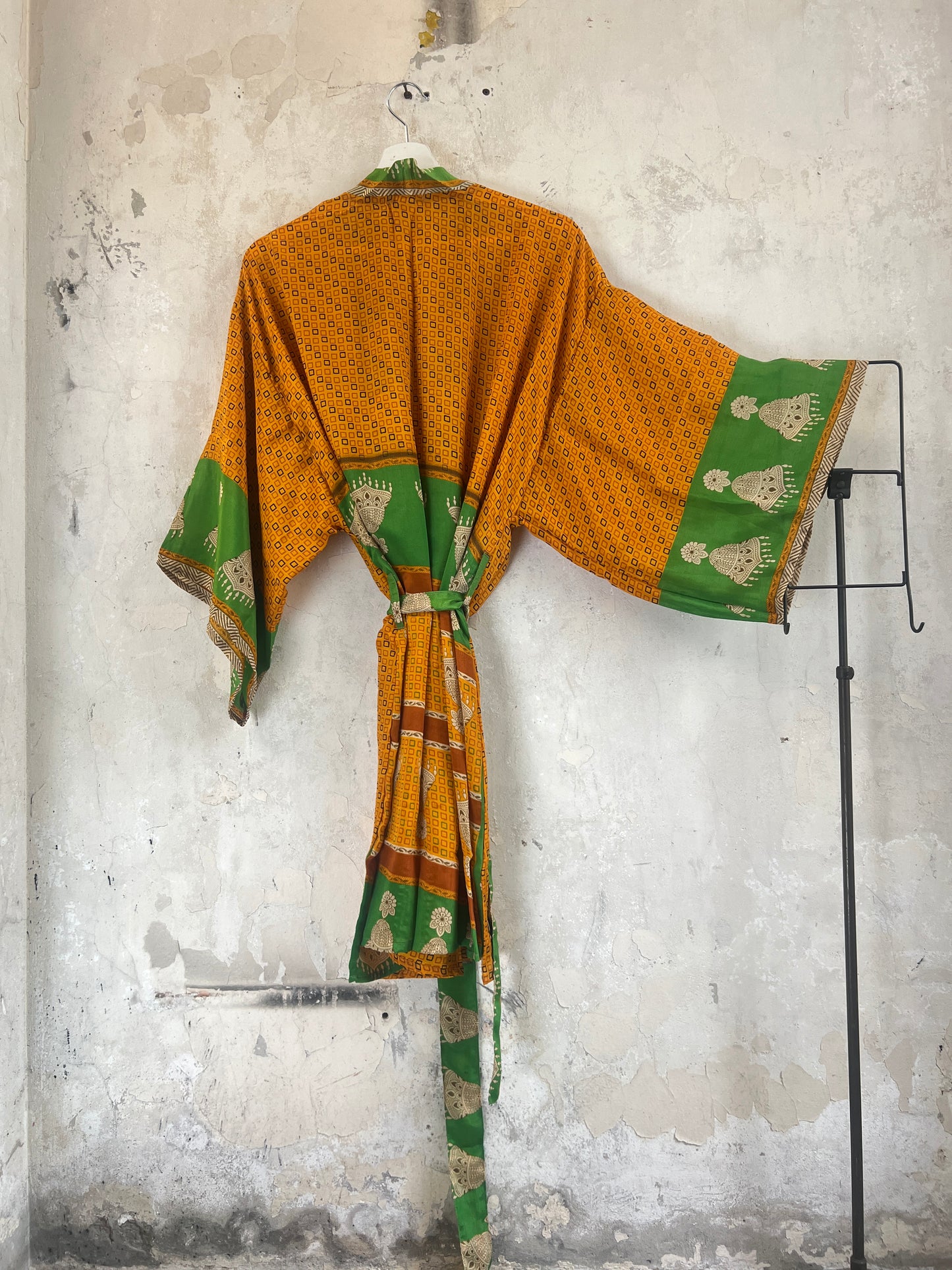 Vintage Saree Silk Kimono / Duster - Short