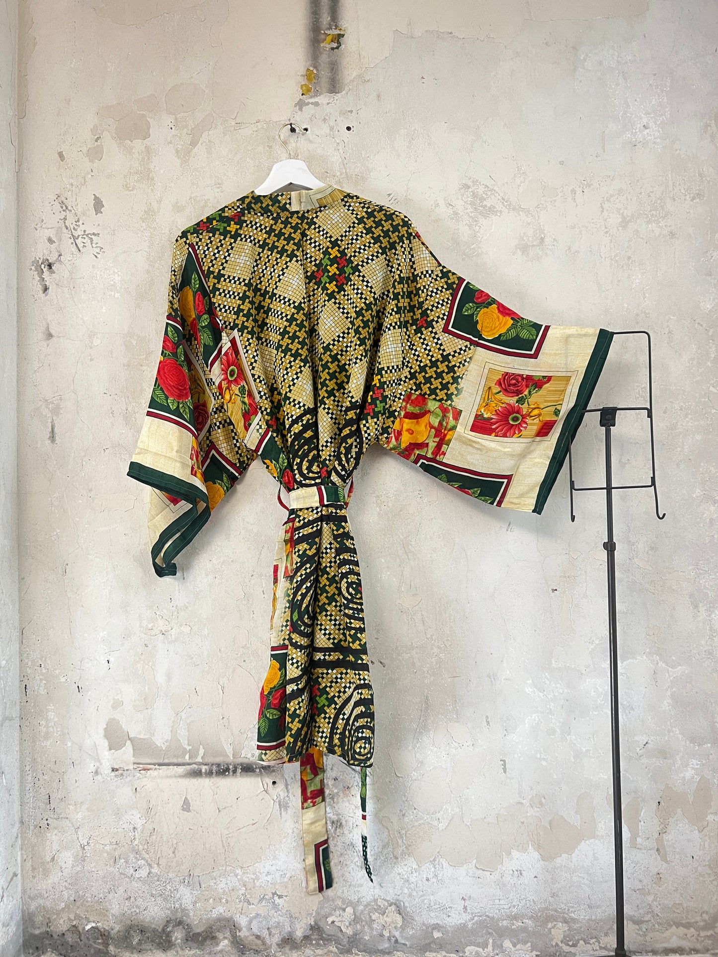 Vintage Saree Silk Kimono / Duster - Short