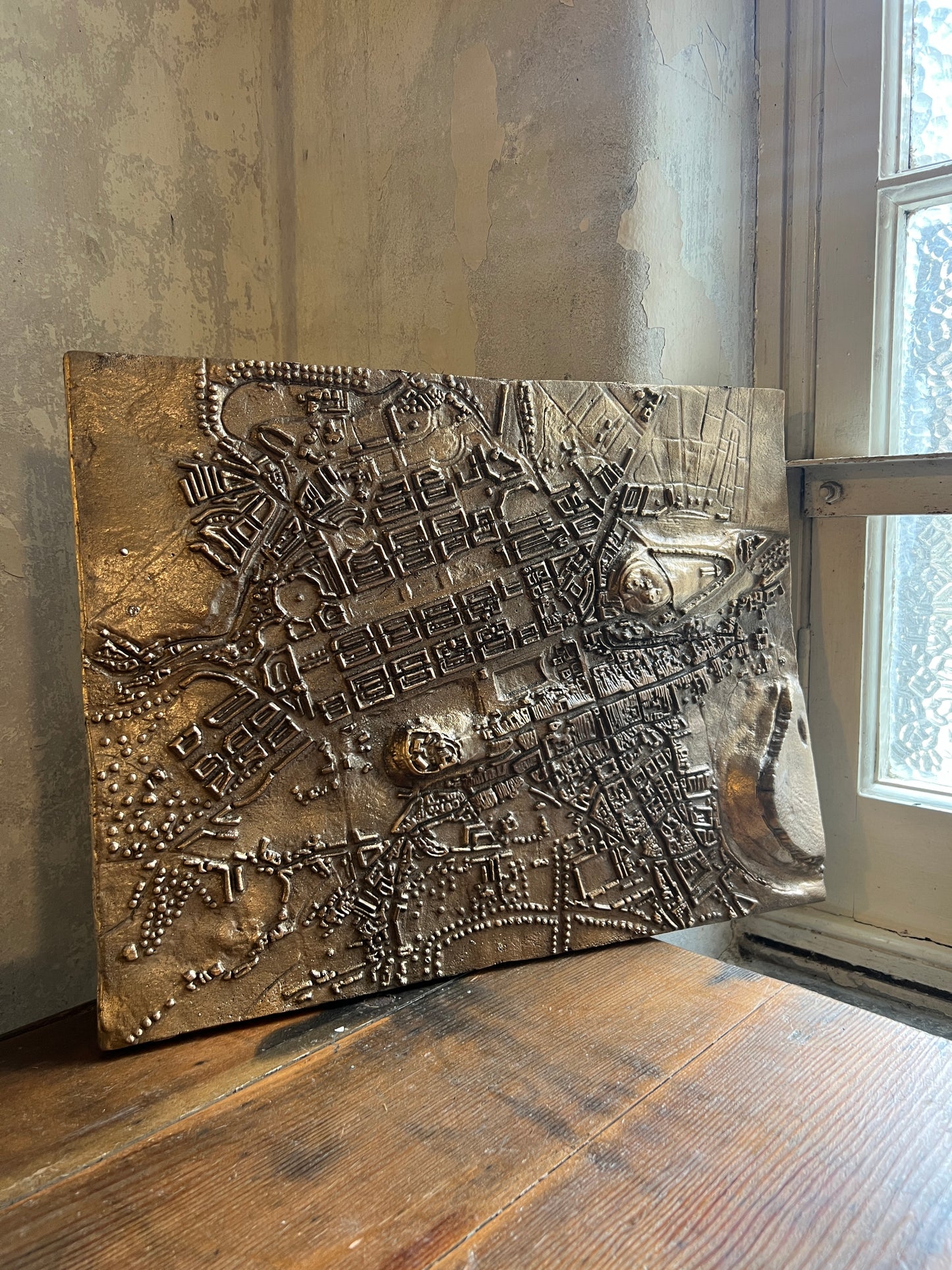 Bronze Street Map of 1830s Edinburgh