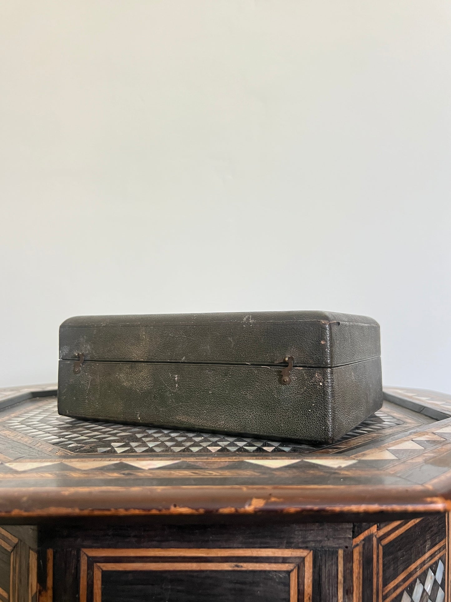 A Boxed Set of Indian Silver "Censur" Pots
