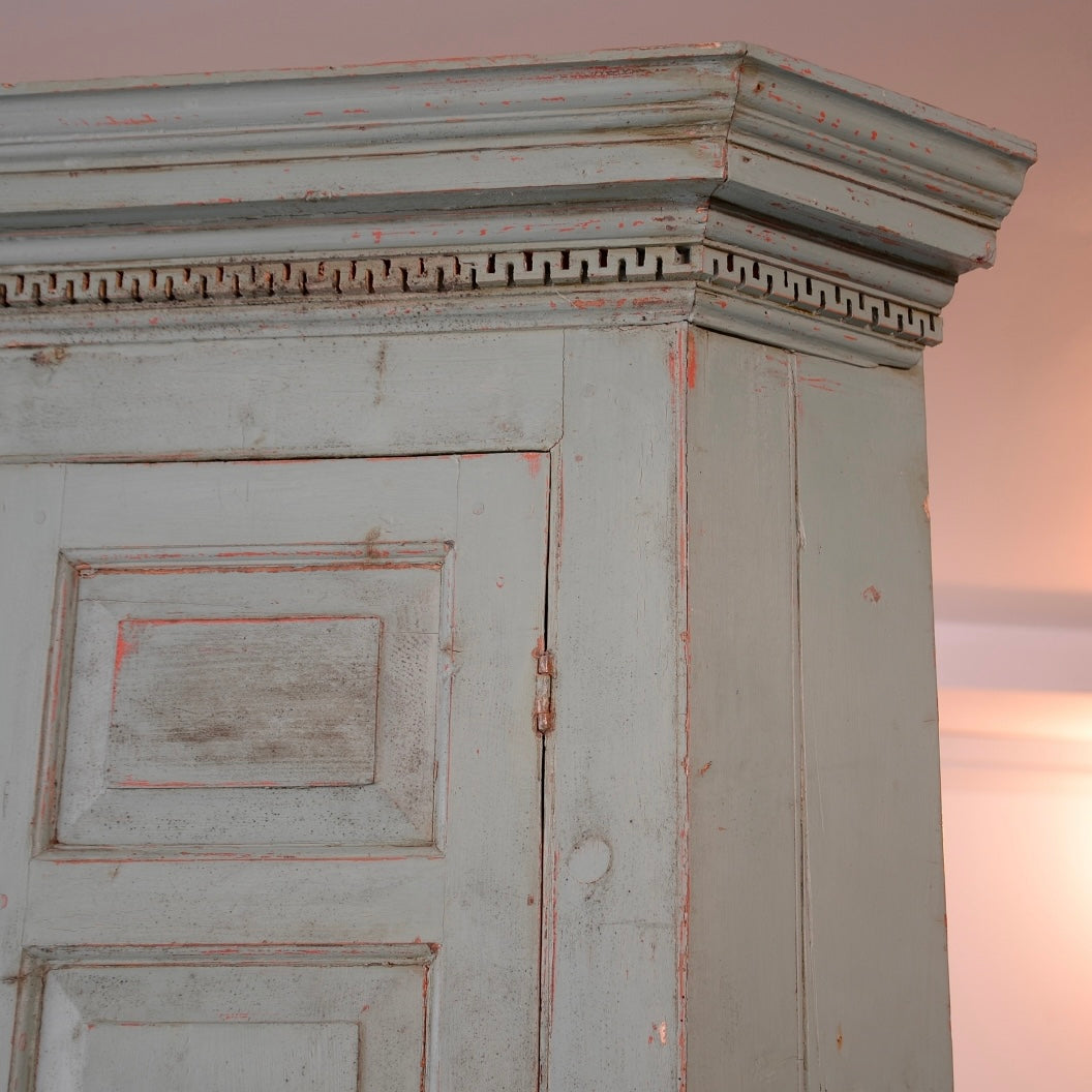 Architectural Barrel Back Painted Corner Cabinet c1810
