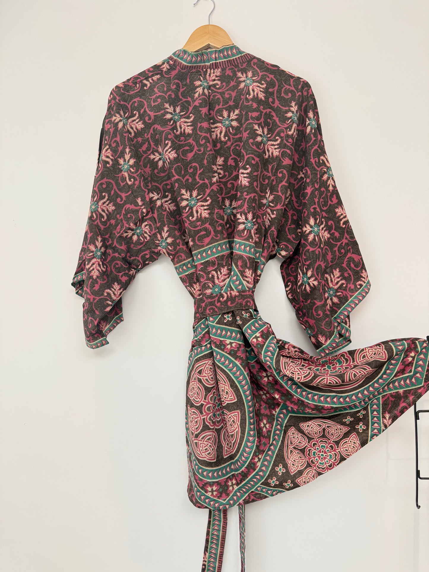 Vintage Saree Silk Kimono / Duster - Short