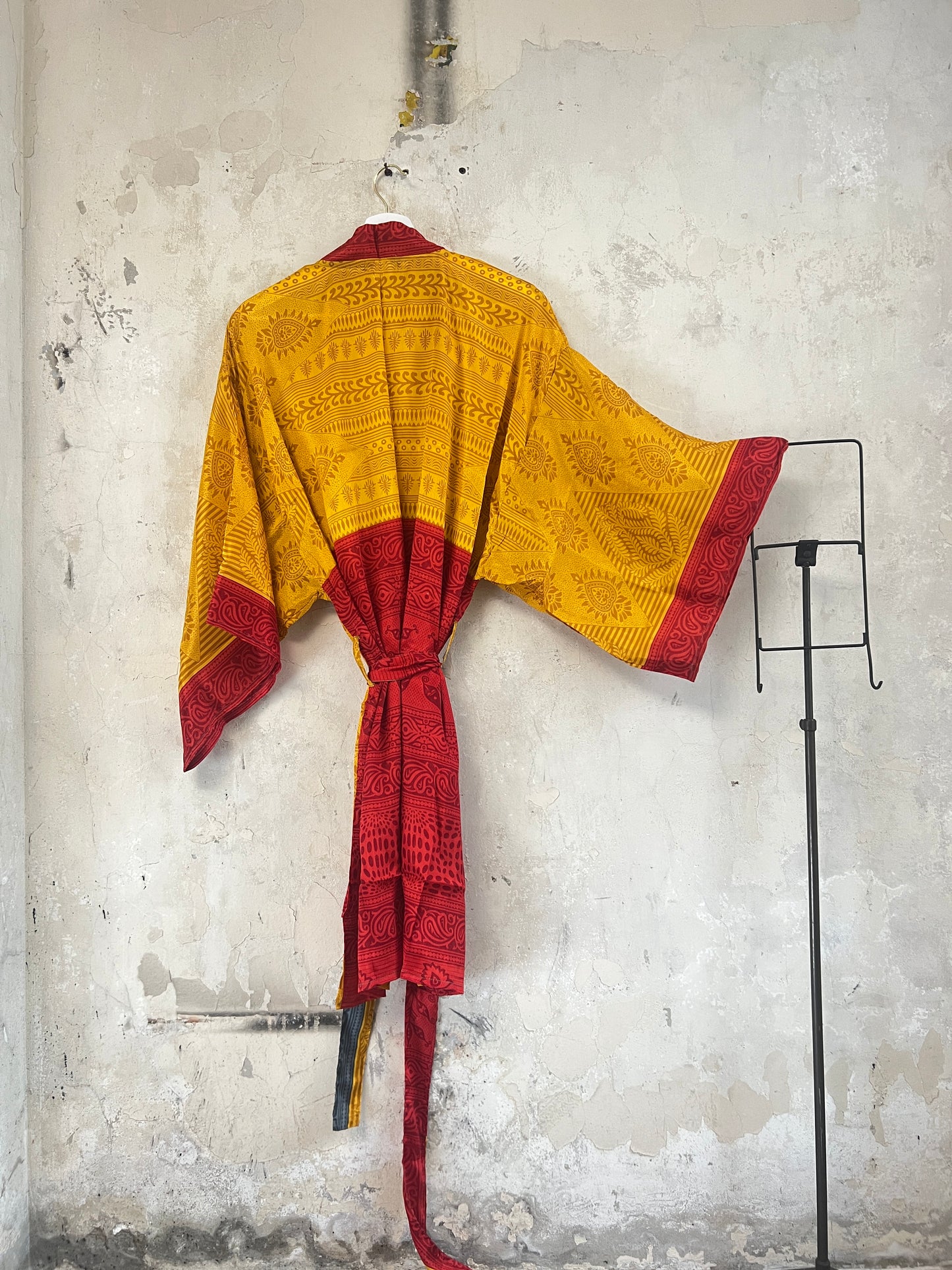 Vintage Saree Silk Kimono / Duster - Short