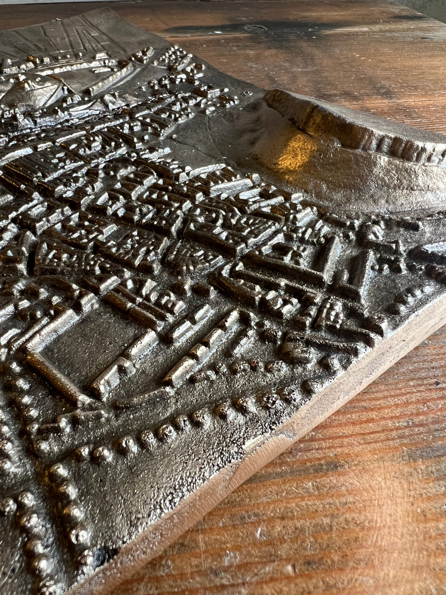Bronze Street Map of 1830s Edinburgh