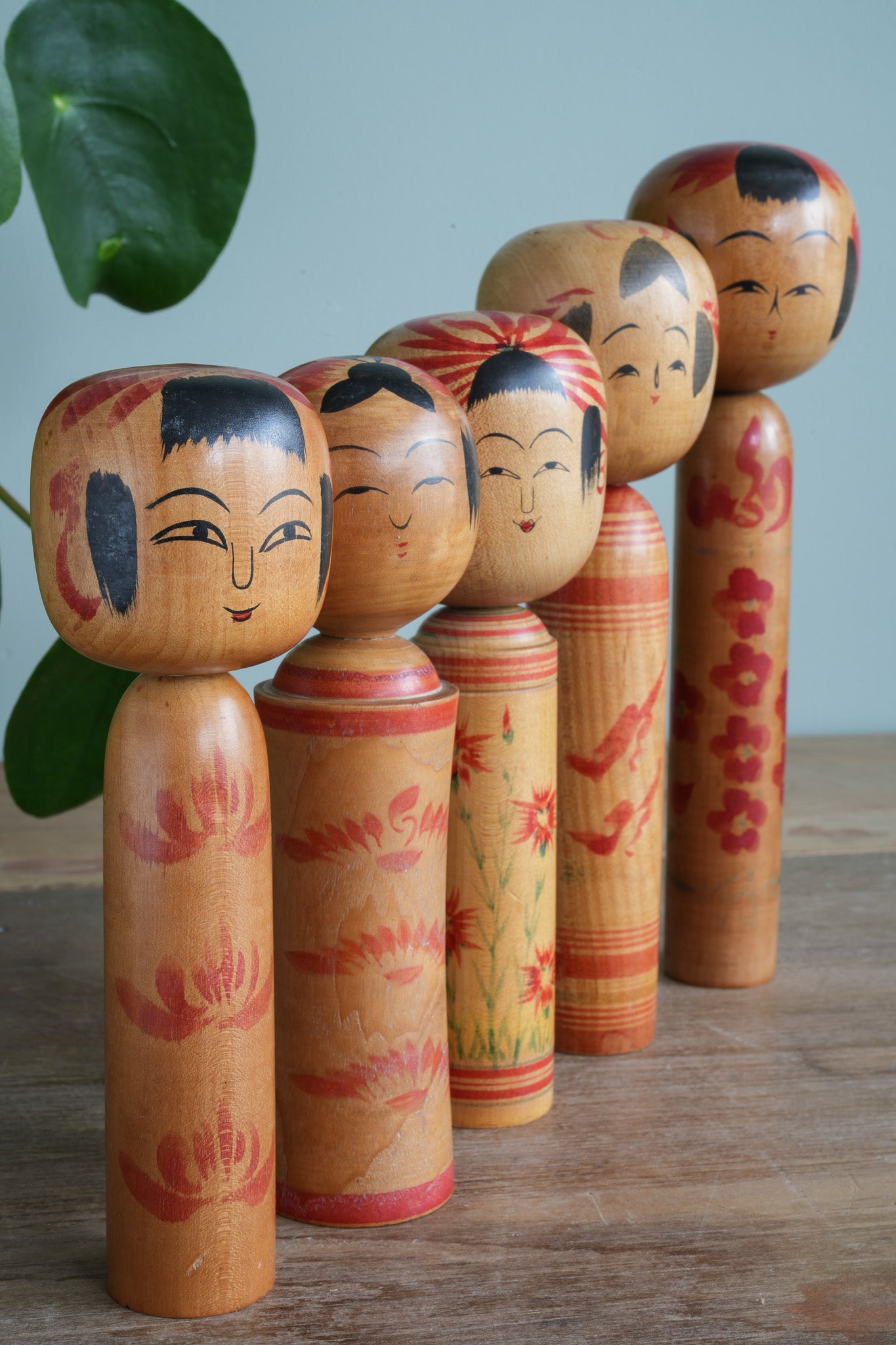 Set of 5 Traditional Japanese Folk Art Kokeshi Dolls 099
