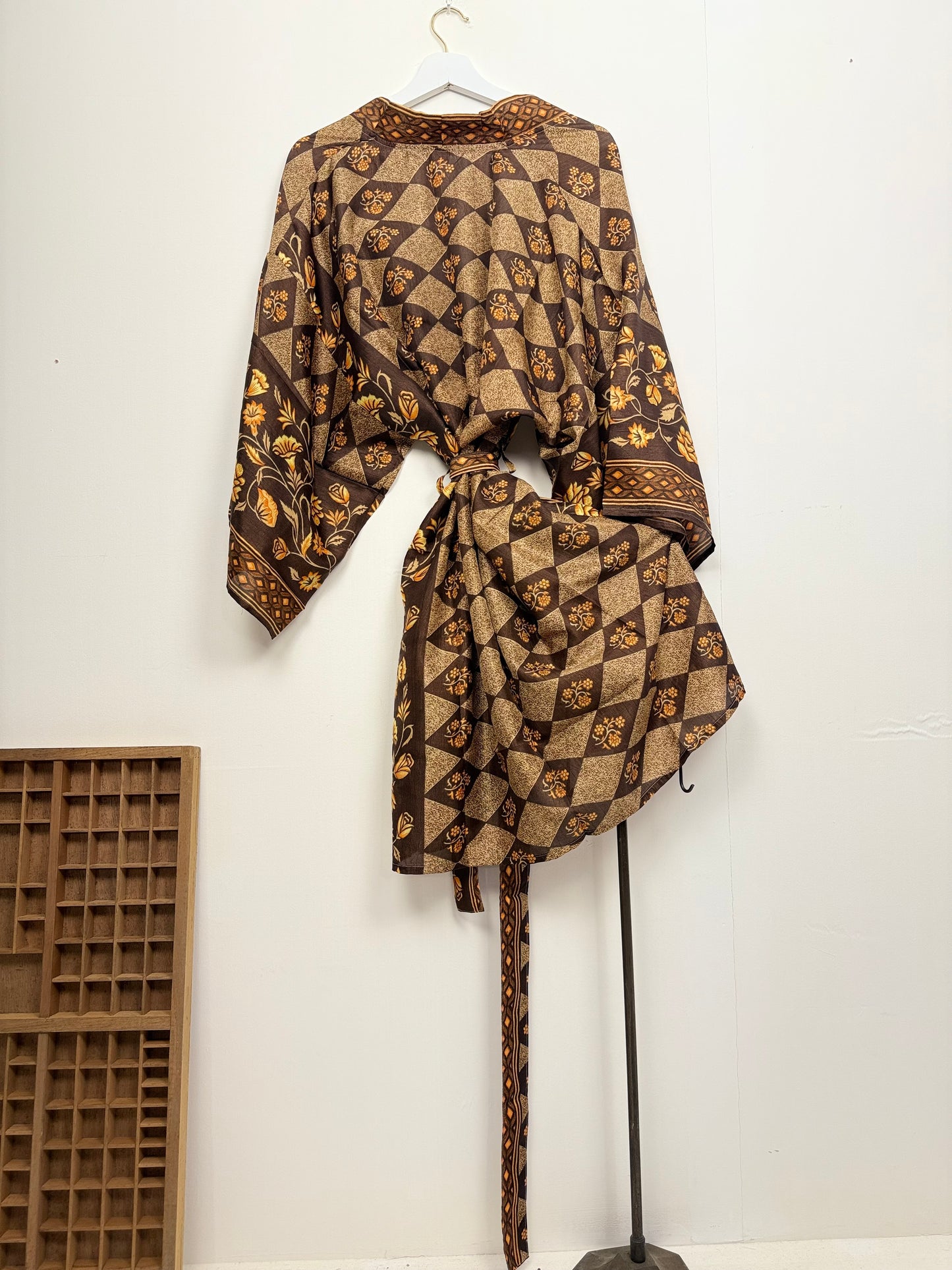 Vintage Saree Silk Kimono / Duster - Short
