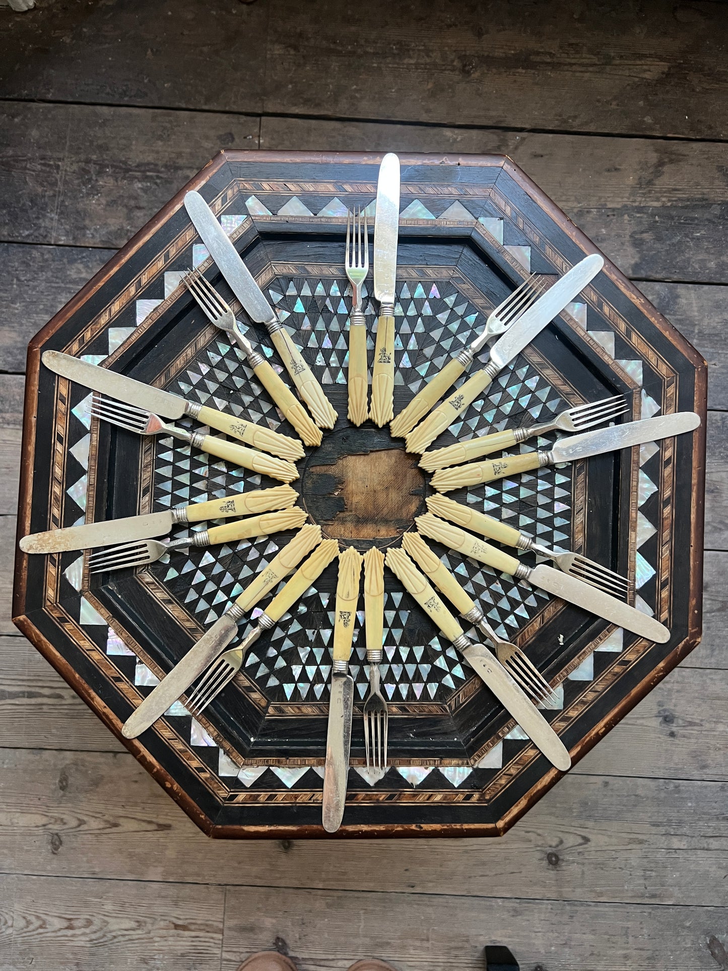 Ten Pairs of 19th Century John Gilbert Fruit Cutlery