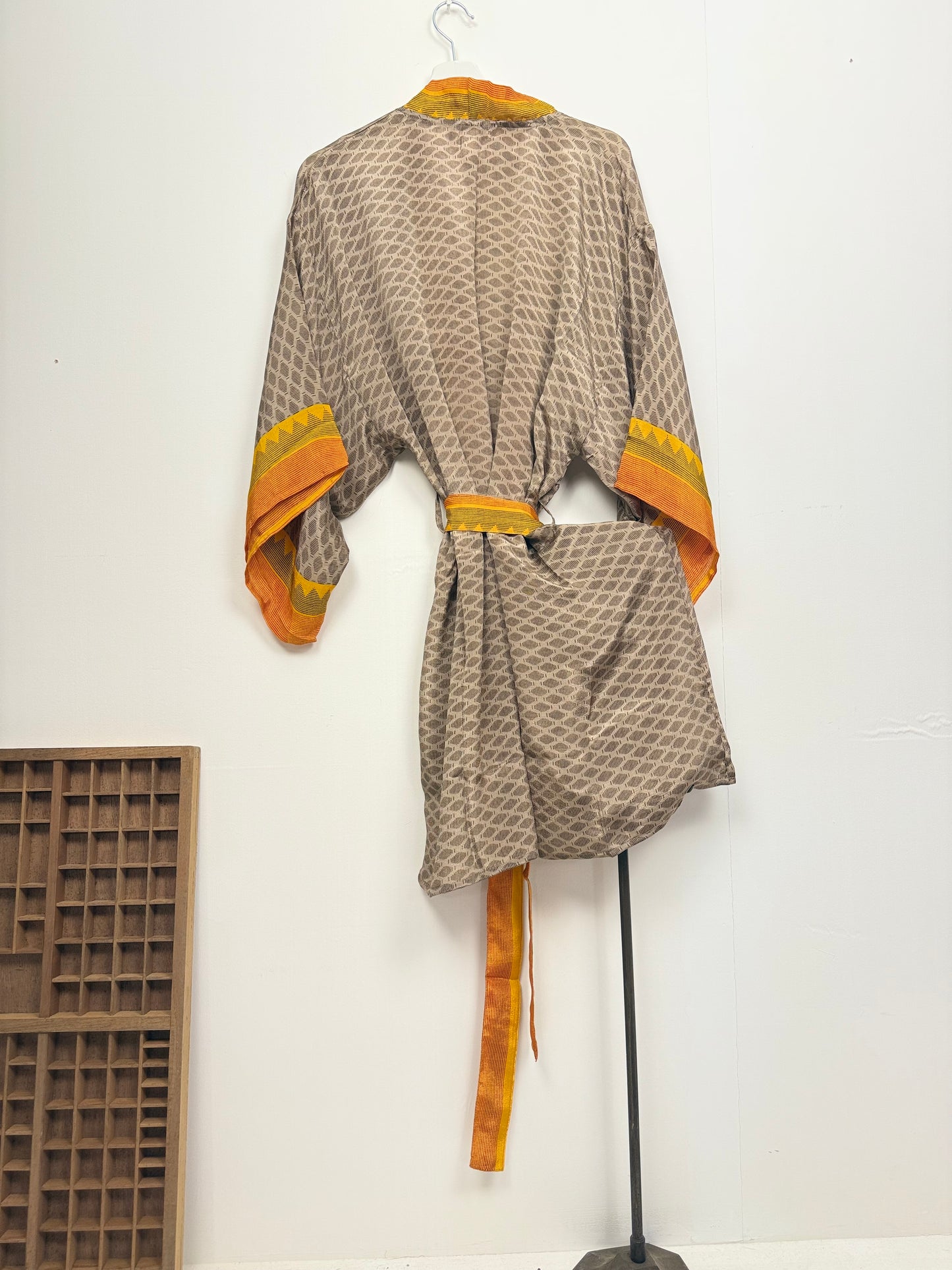 Vintage Saree Silk Kimono / Duster - Short