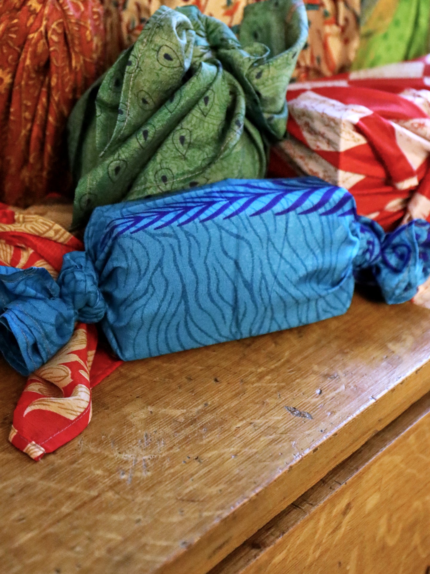 Set of 5 or 10 - Vintage Saree Silk Furoshiki 60cm Wrapping Cloths Squares Scarfs