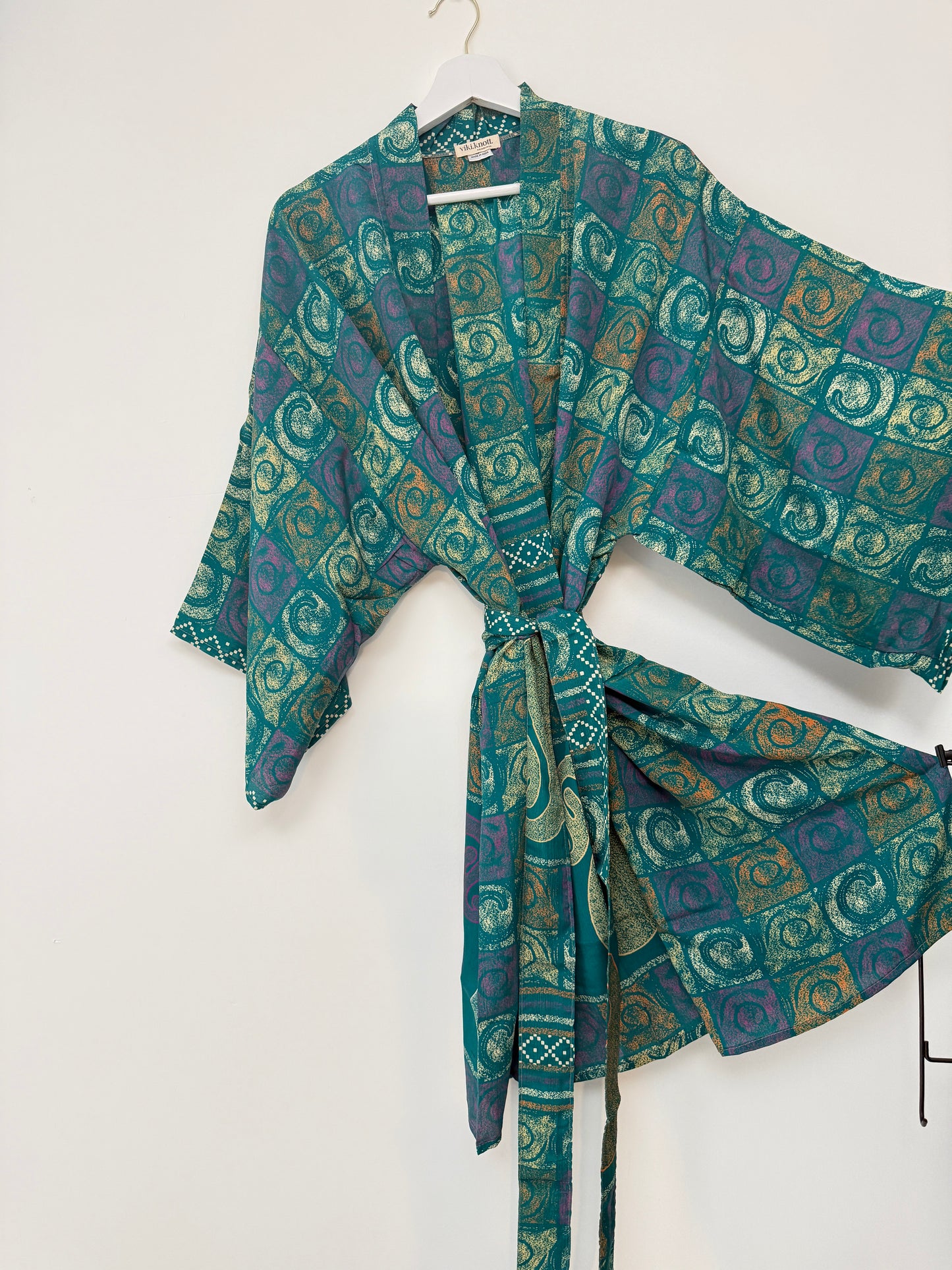 Vintage Saree Silk Kimono / Duster - Short