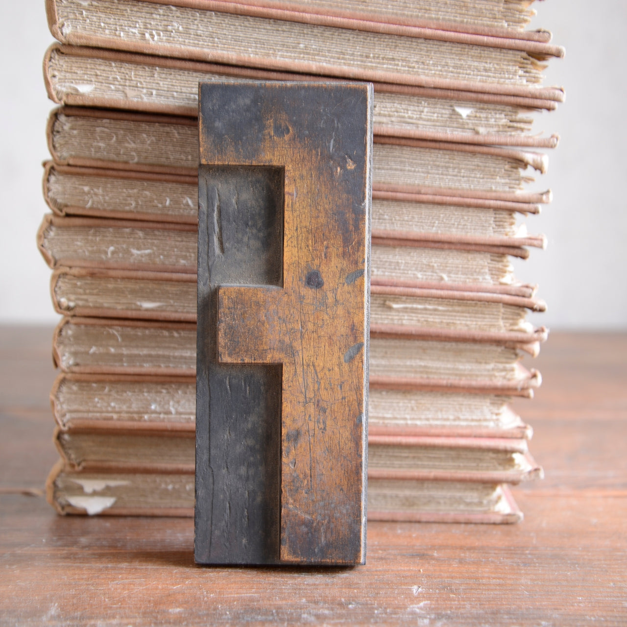 English 1920’s Wooden Letterpress Type - 17cm