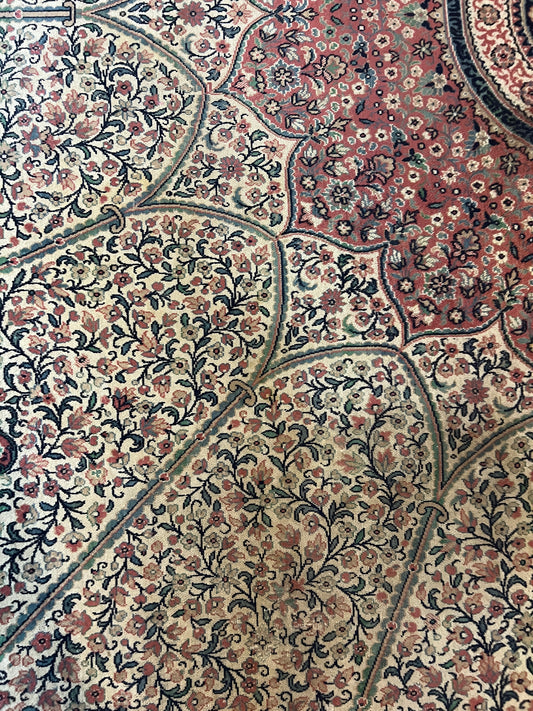 Large Rug - Persian style with Ghumbet shield - 4.1m by 3.2m - Ex Shop Rug