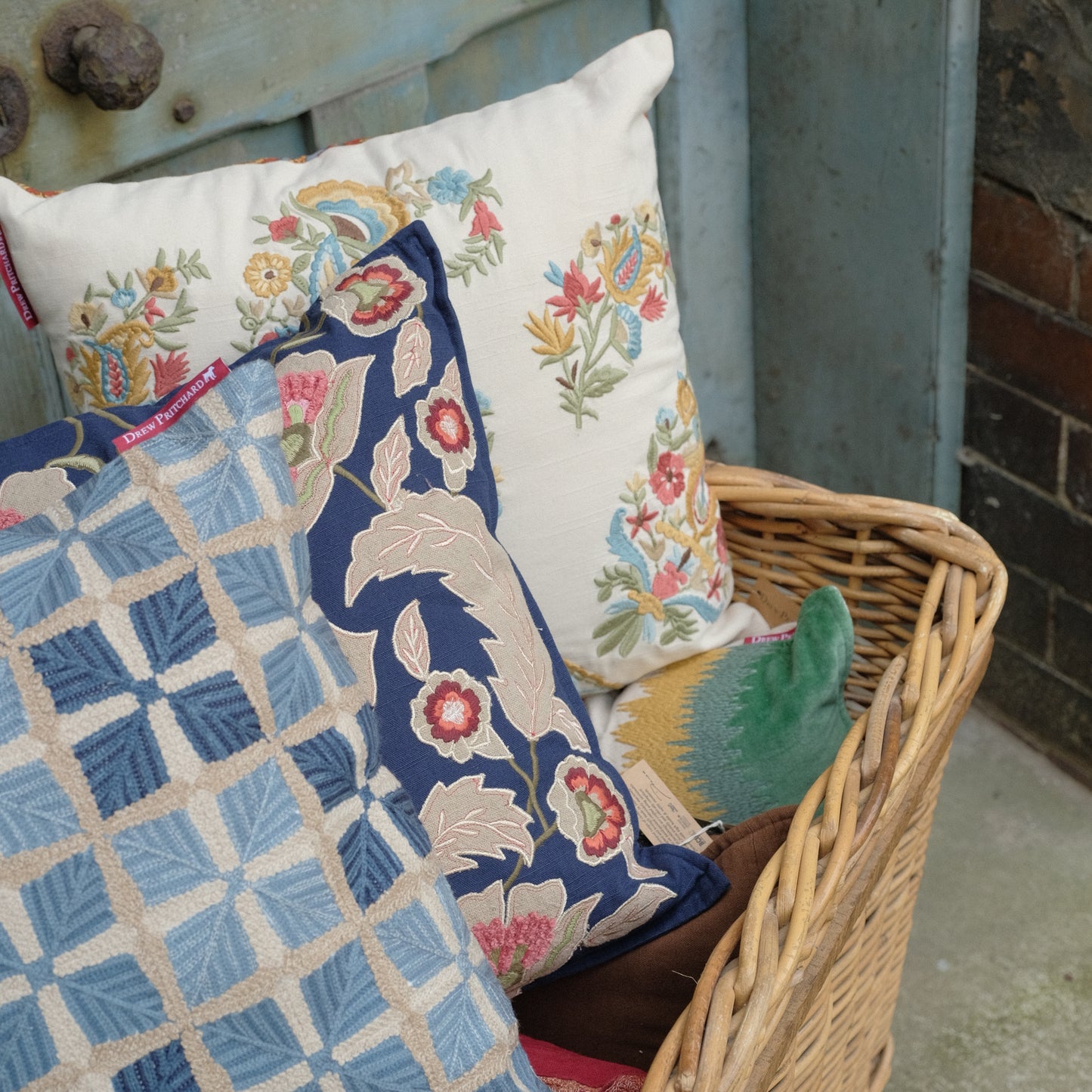 Embroidered Cushion - Floral Cream