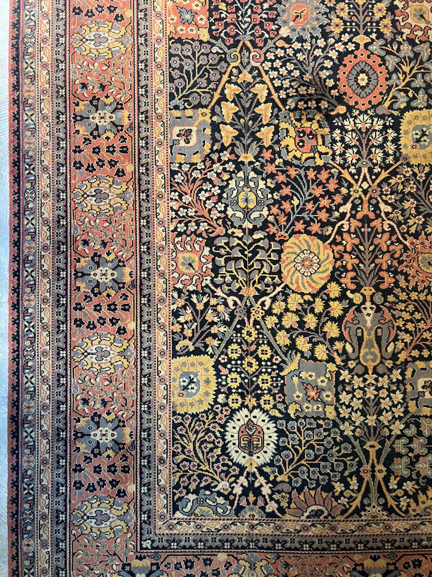 Large Rug - Turkish Hereke Design - 4.5m by 3.4m - Ex Shop Rug