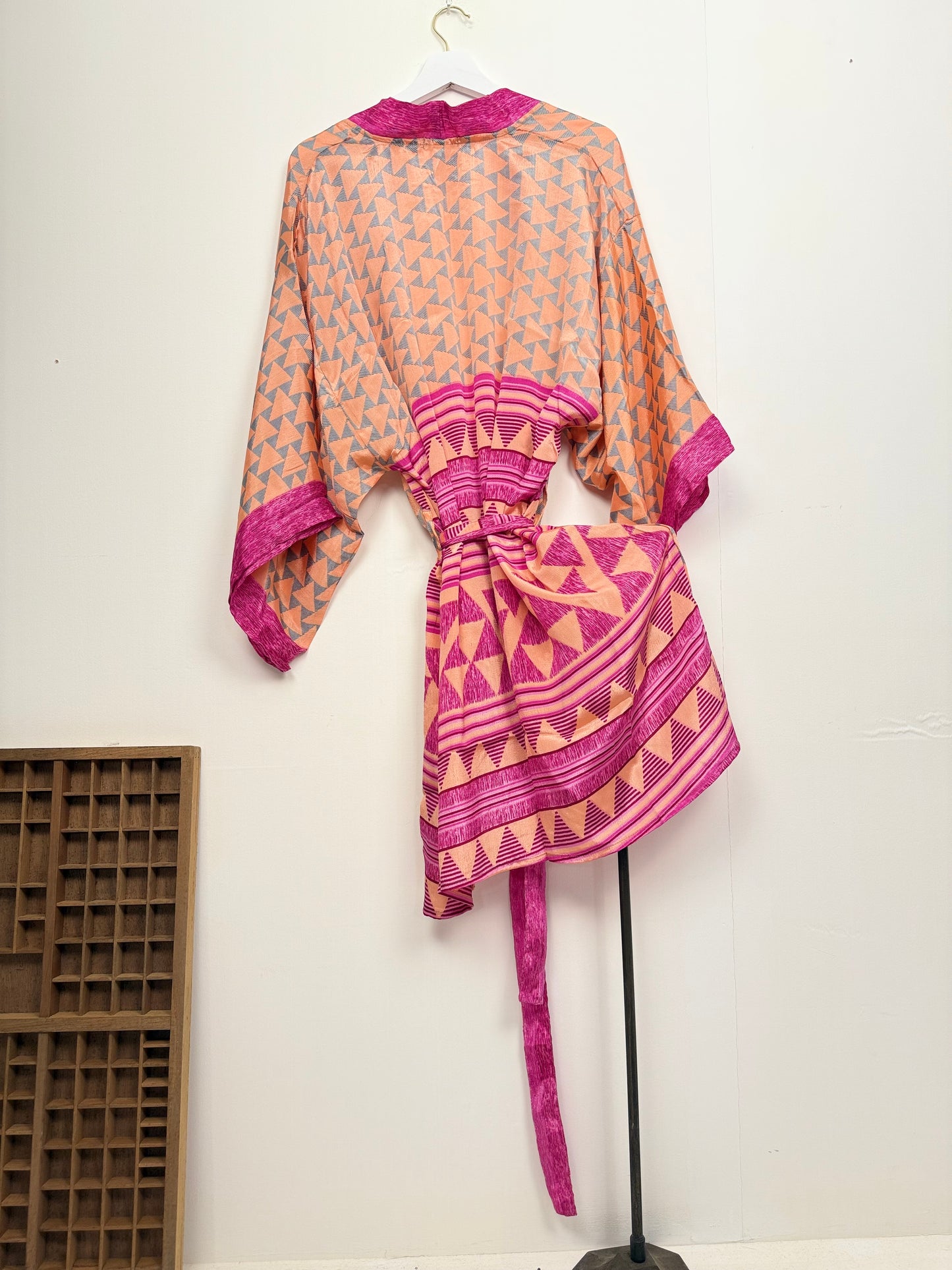 Vintage Saree Silk Kimono / Duster - Short