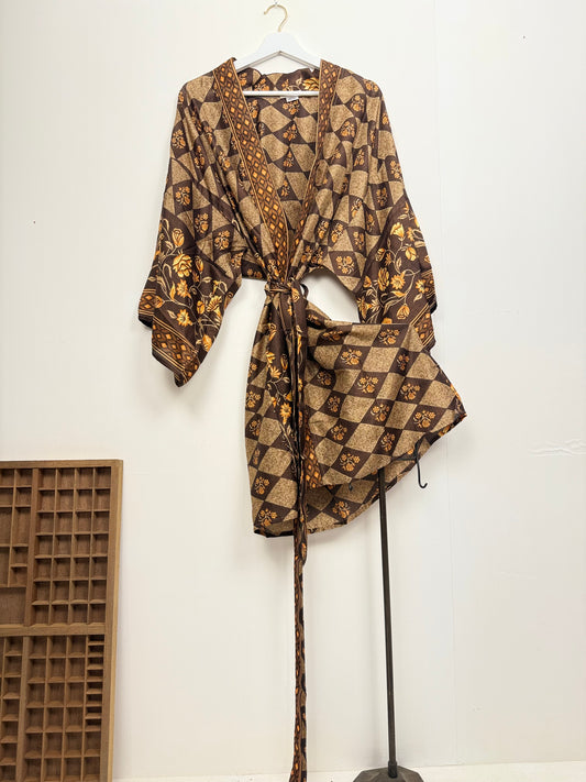 Vintage Saree Silk Kimono / Duster - Short