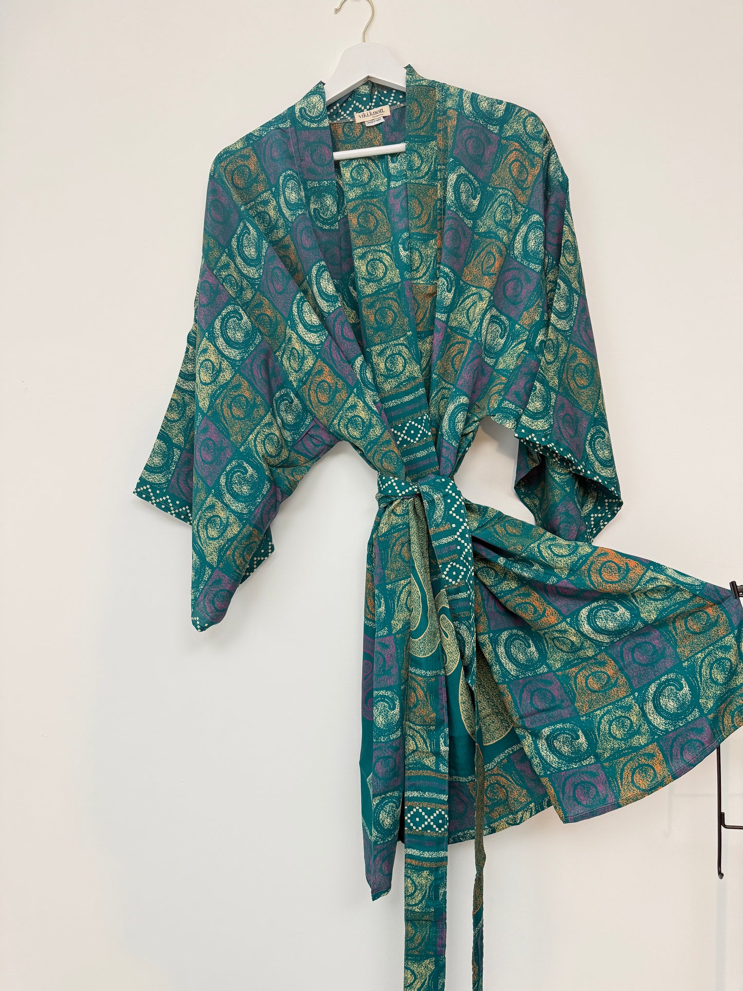 Vintage Saree Silk Kimono / Duster - Short