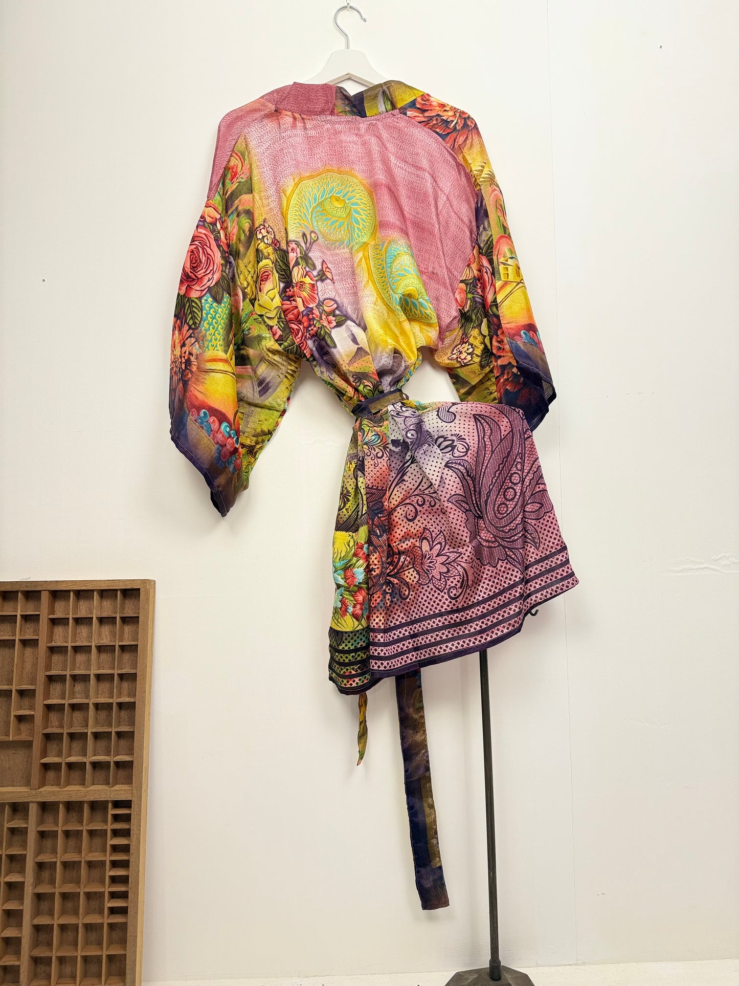 Vintage Saree Silk Kimono / Duster - Short