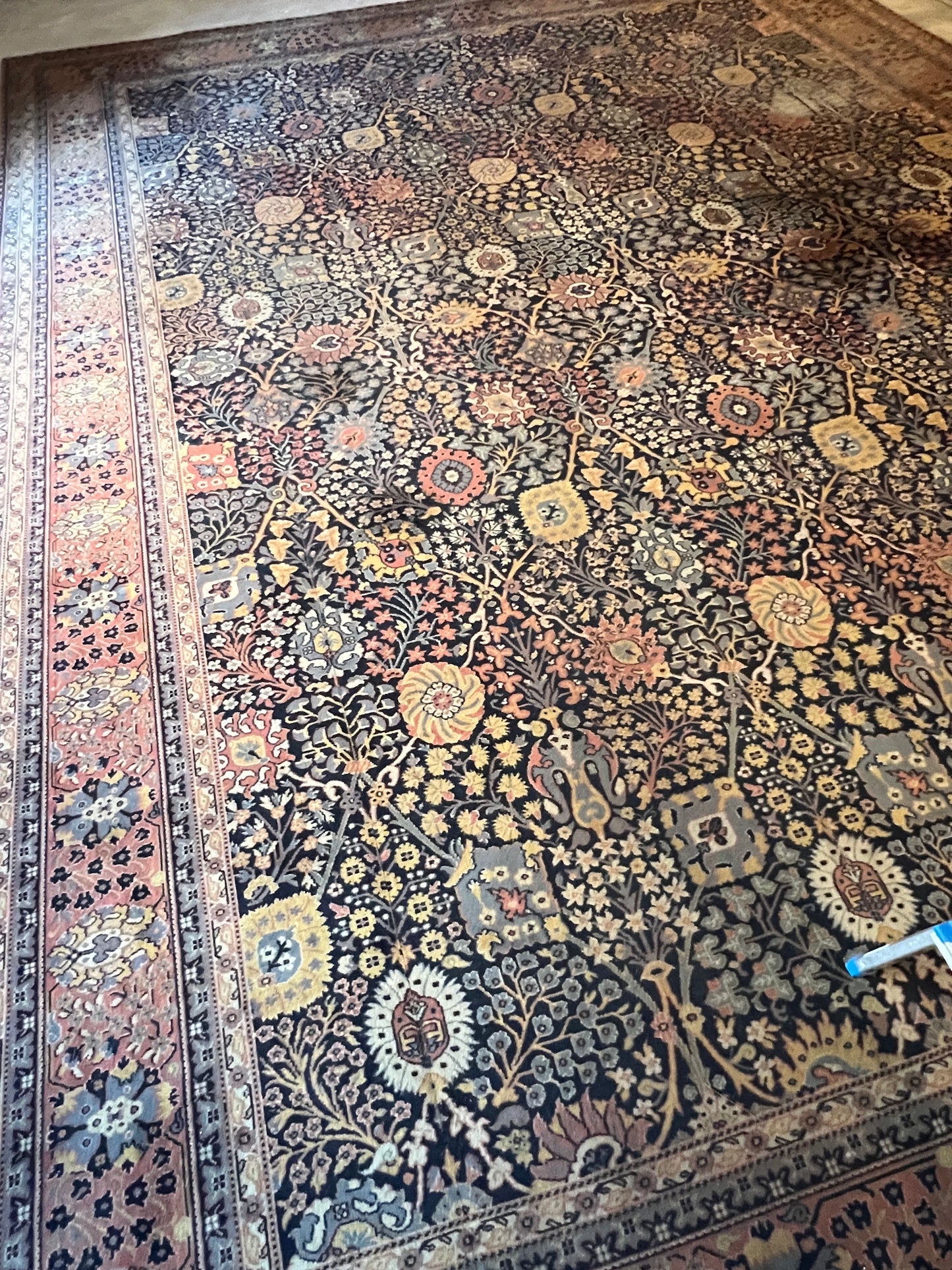 Large Rug - Turkish Hereke Design - 4.5m by 3.4m - Ex Shop Rug