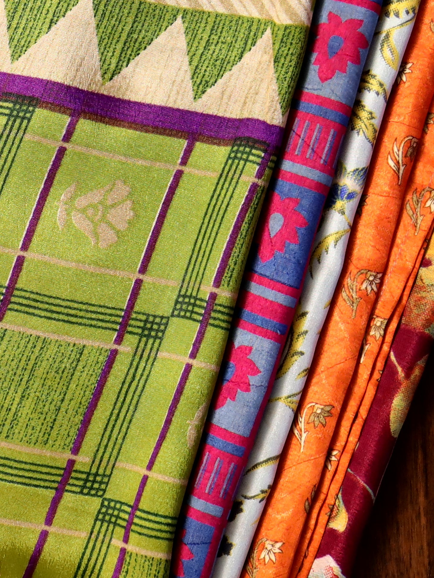 Set of 5 or 10 - Vintage Saree Silk Furoshiki 60cm Wrapping Cloths Squares Scarfs