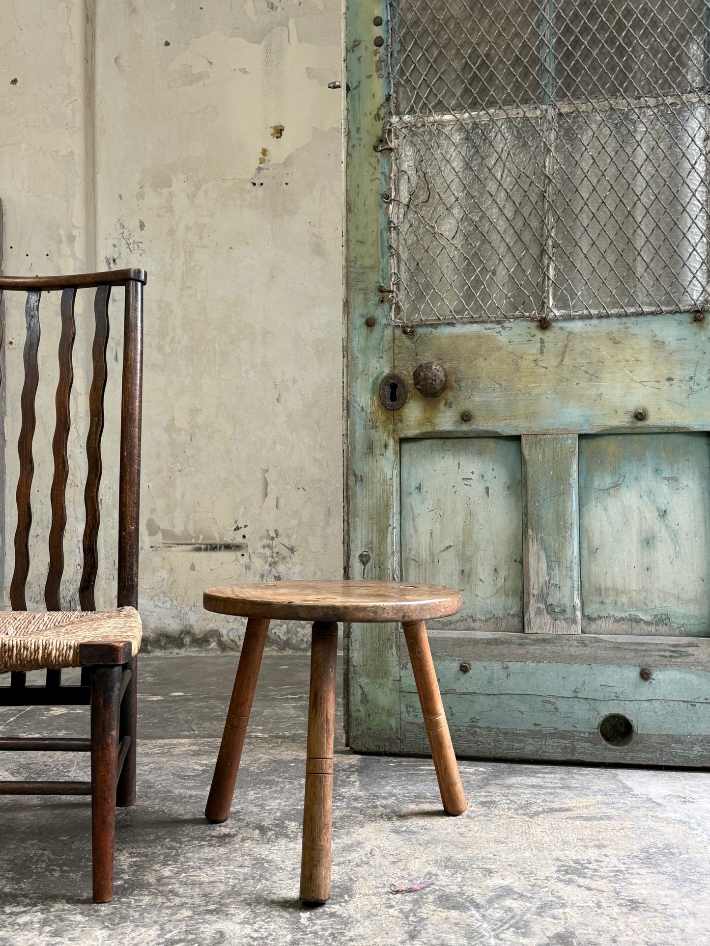 A 19thC Three Leg Stool / Table - Round Sycamore Top