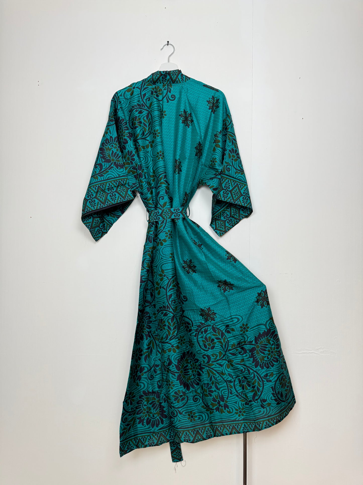 Vintage Saree Silk Kimono / Duster - Long