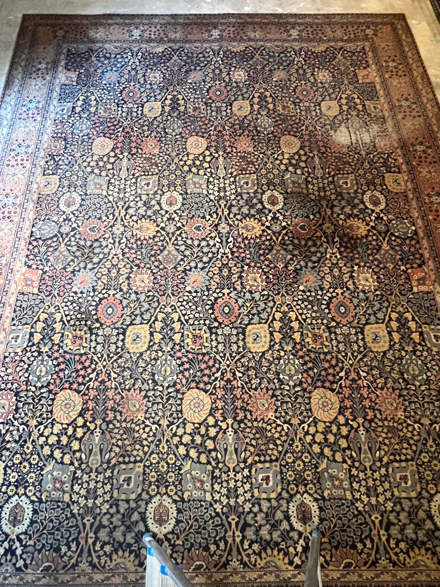 Large Rug - Turkish Hereke Design - 4.5m by 3.4m - Ex Shop Rug