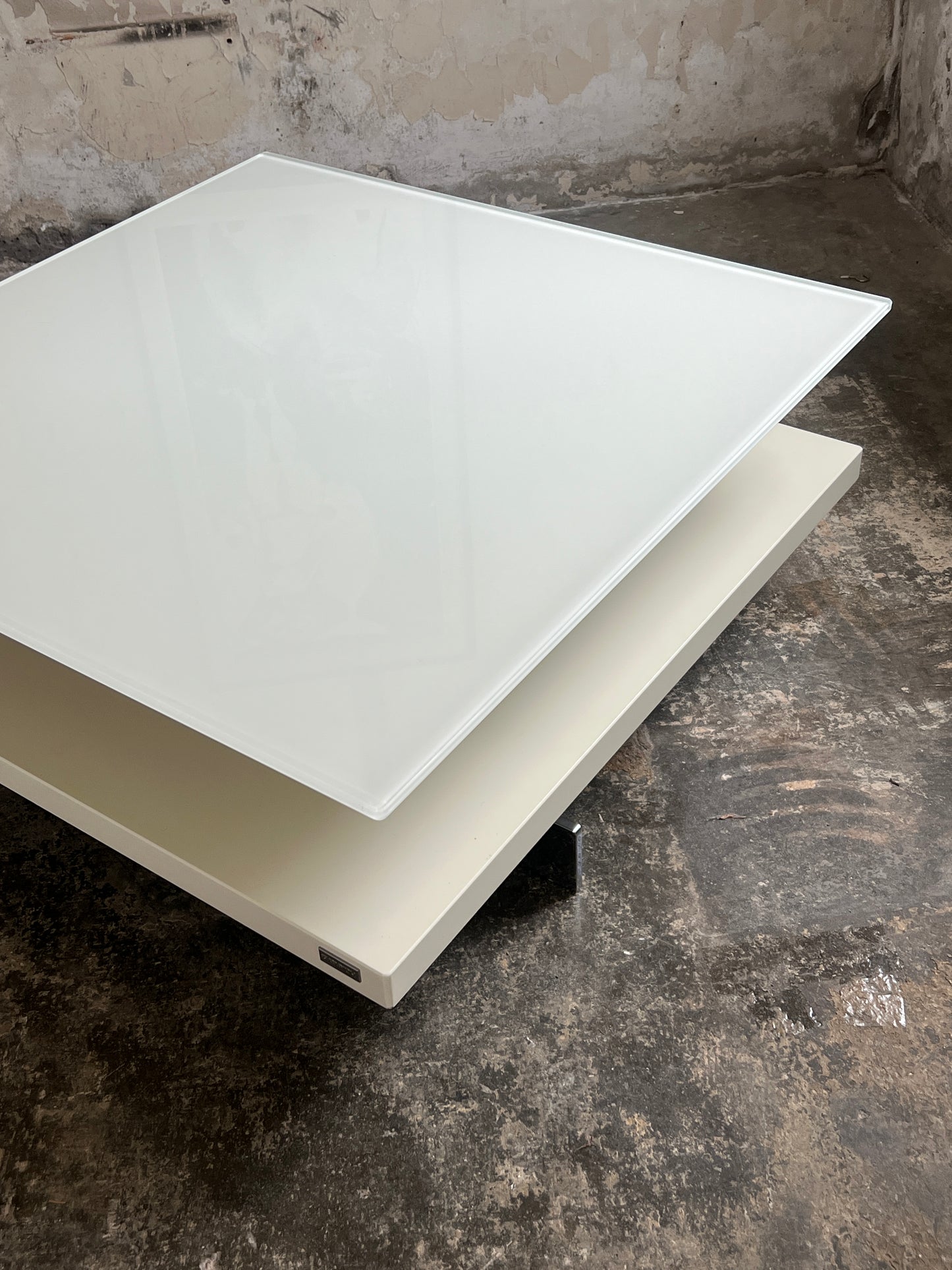 A Hulsta CT 90 Coffee Table