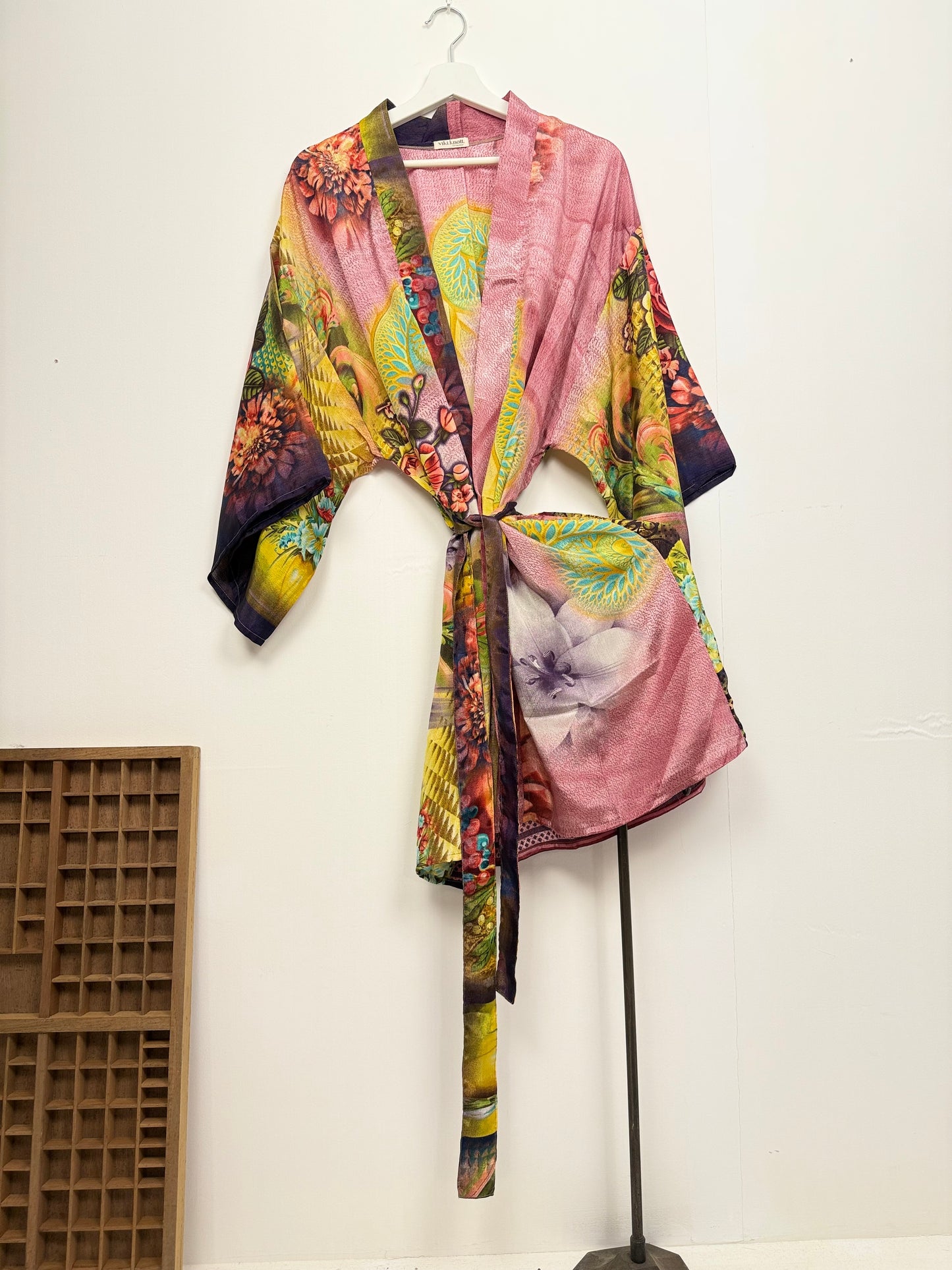 Vintage Saree Silk Kimono / Duster - Short