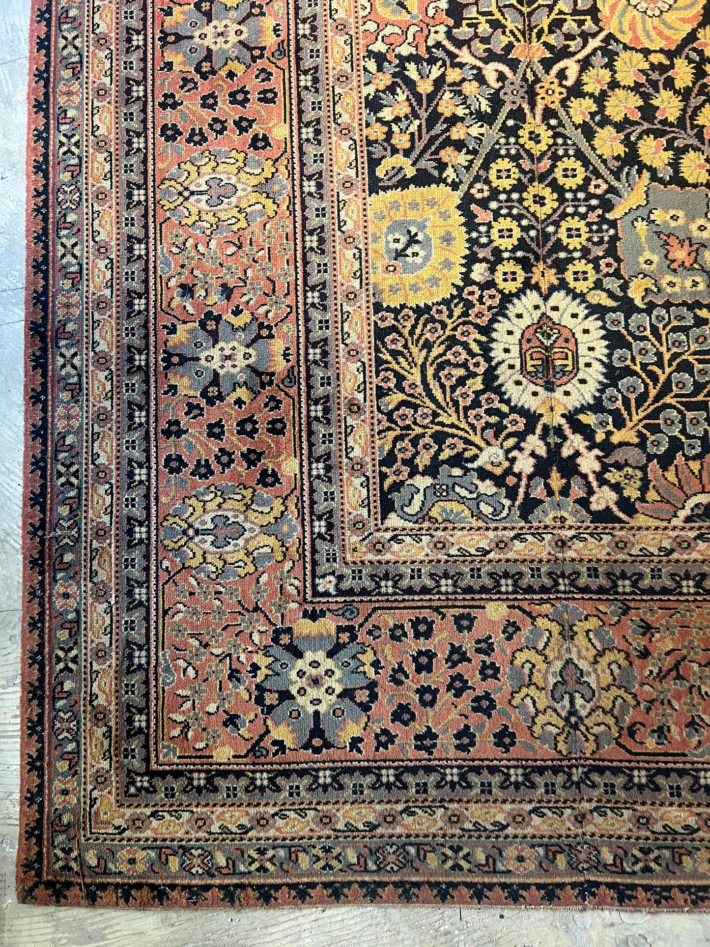 Large Rug - Turkish Hereke Design - 4.5m by 3.4m - Ex Shop Rug
