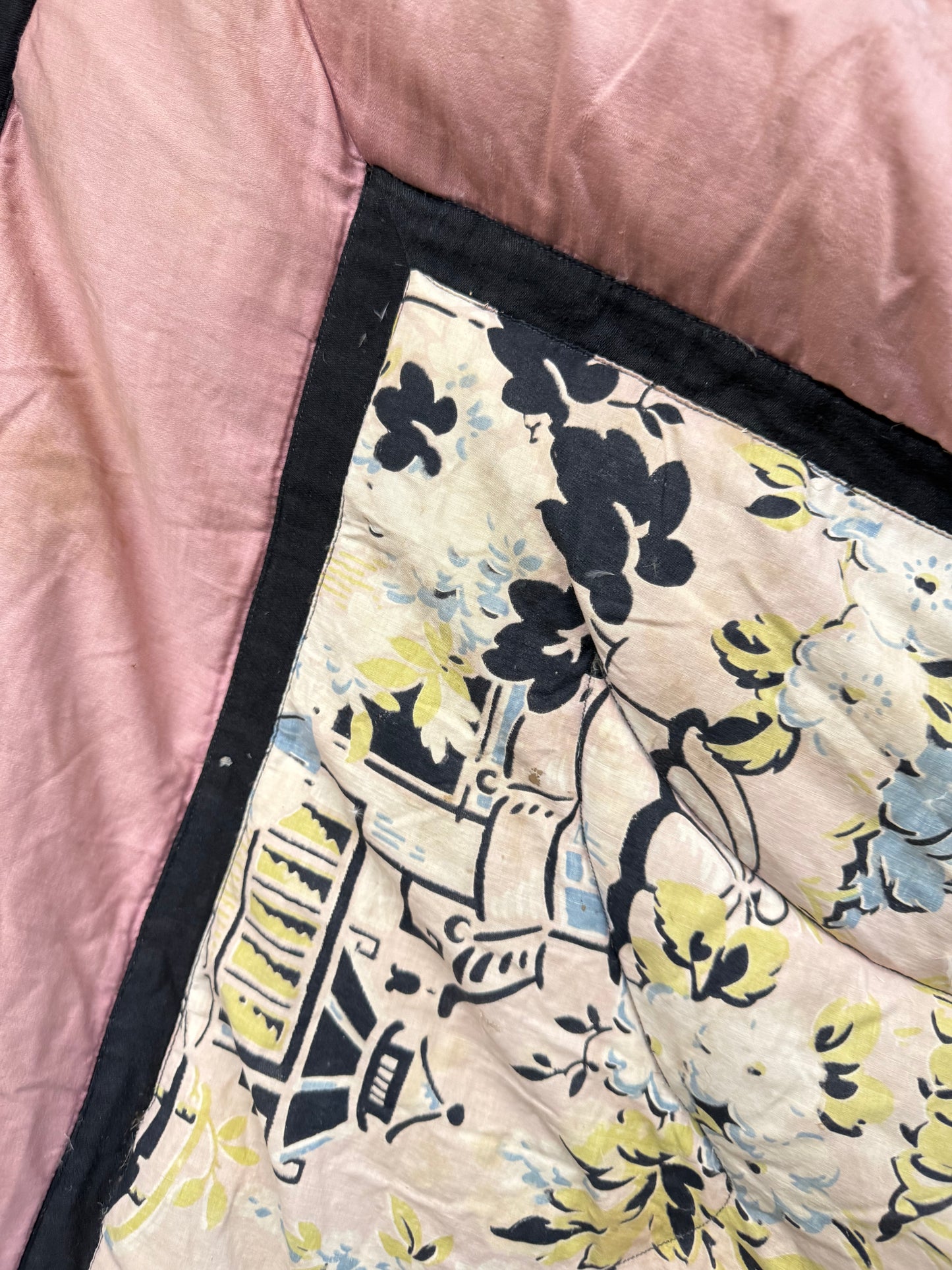 A 1930's Duck Feather Eiderdown - Rare Chinoiserie Pattern