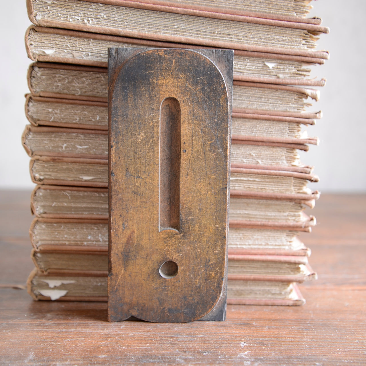 English 1920’s Wooden Letterpress Type - 17cm