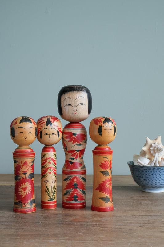 Set of 4 Traditional Japanese Folk Art Kokeshi Dolls 095