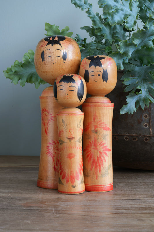 Set of 3 Traditional Japanese Folk Art Kokeshi Dolls 104