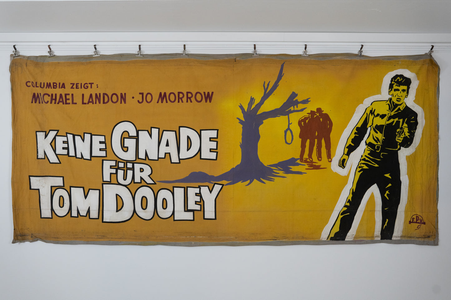 1960s German Hand Painted Cinema Banner - Keine Gnade für Tom Dooley