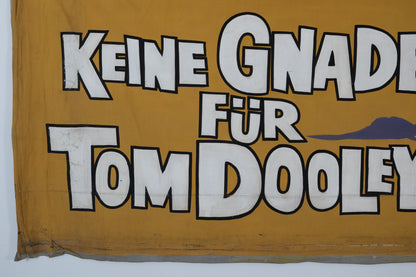 1960s German Hand Painted Cinema Banner - Keine Gnade für Tom Dooley