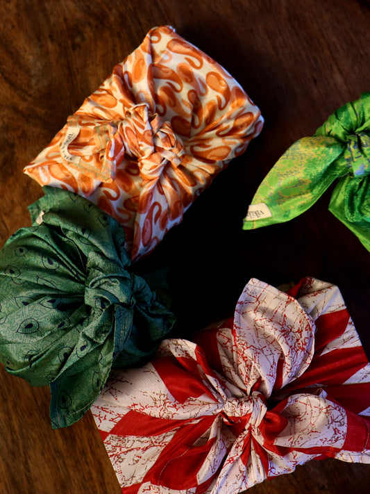 Set of 5 or 10 - Vintage Saree Silk Furoshiki 60cm Wrapping Cloths Squares Scarfs