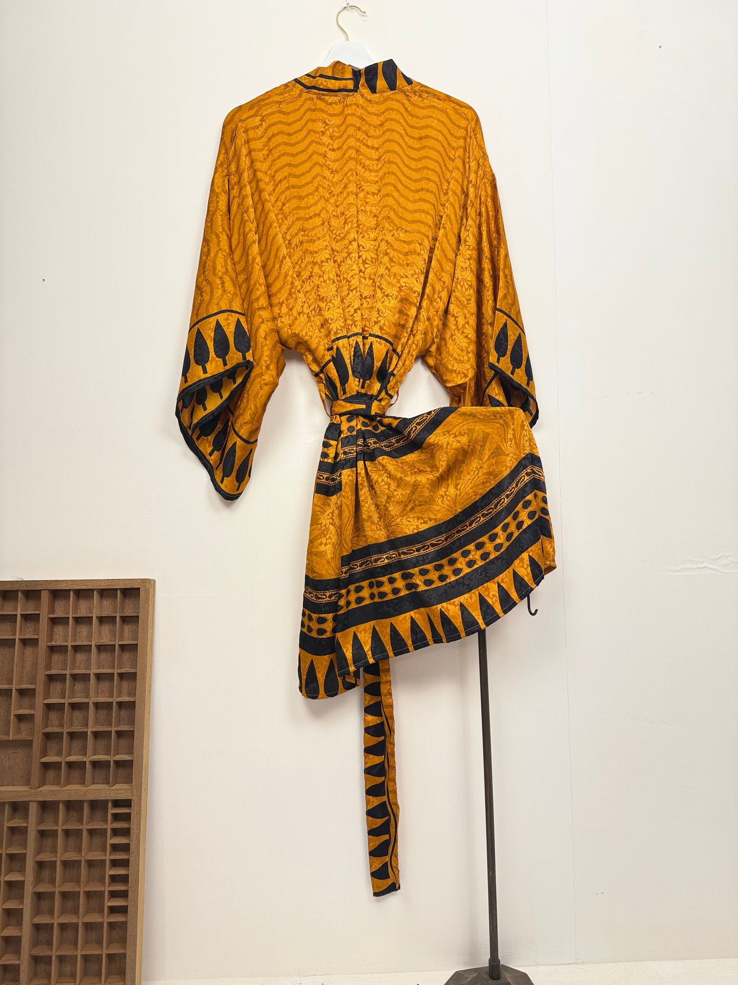 Vintage Saree Silk Kimono / Duster - Short