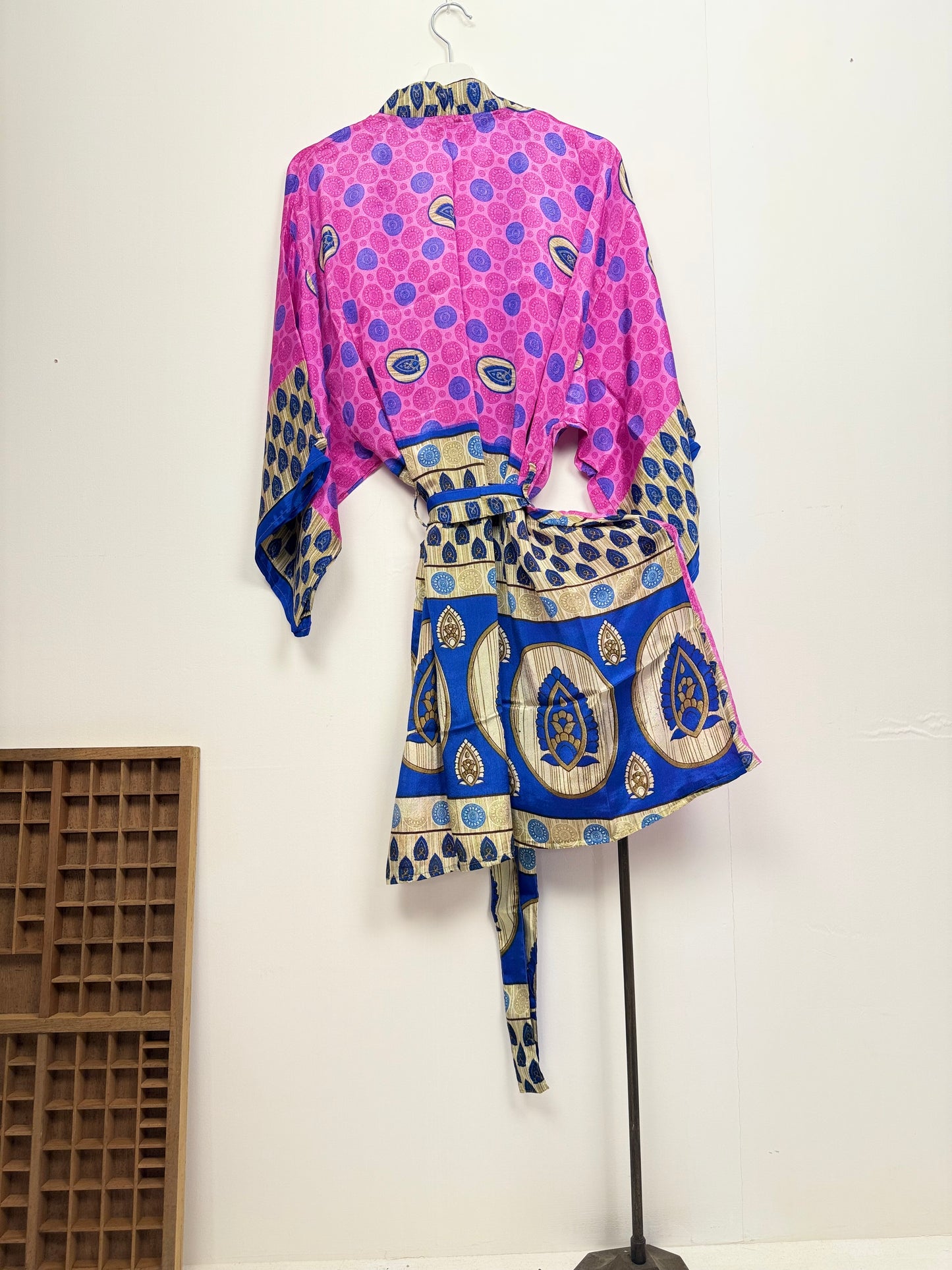 Vintage Saree Silk Kimono / Duster - Short
