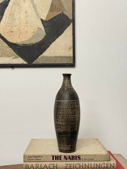 Oxshott Studio Pottery Vase - ROSEMARY WREN, British| 1922-2013