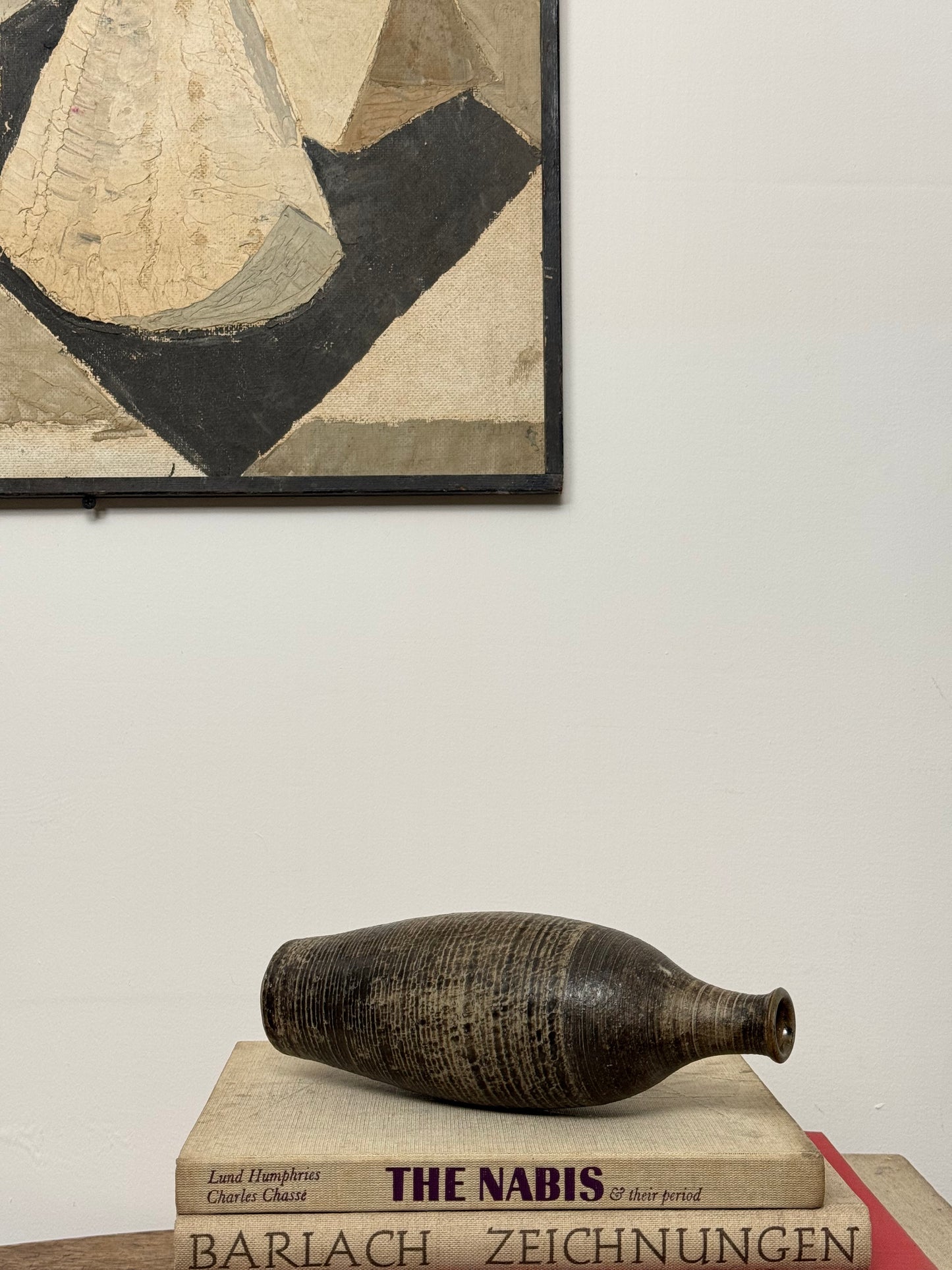 Oxshott Studio Pottery Vase - ROSEMARY WREN, British| 1922-2013