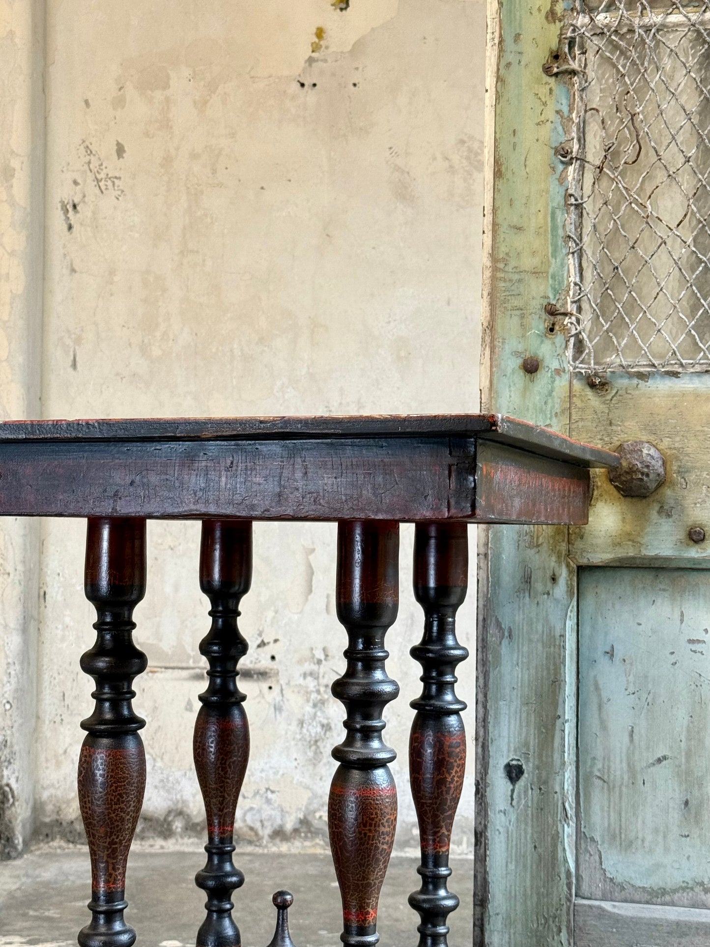 Imperial Russian Khoklhoma Square Topped Table