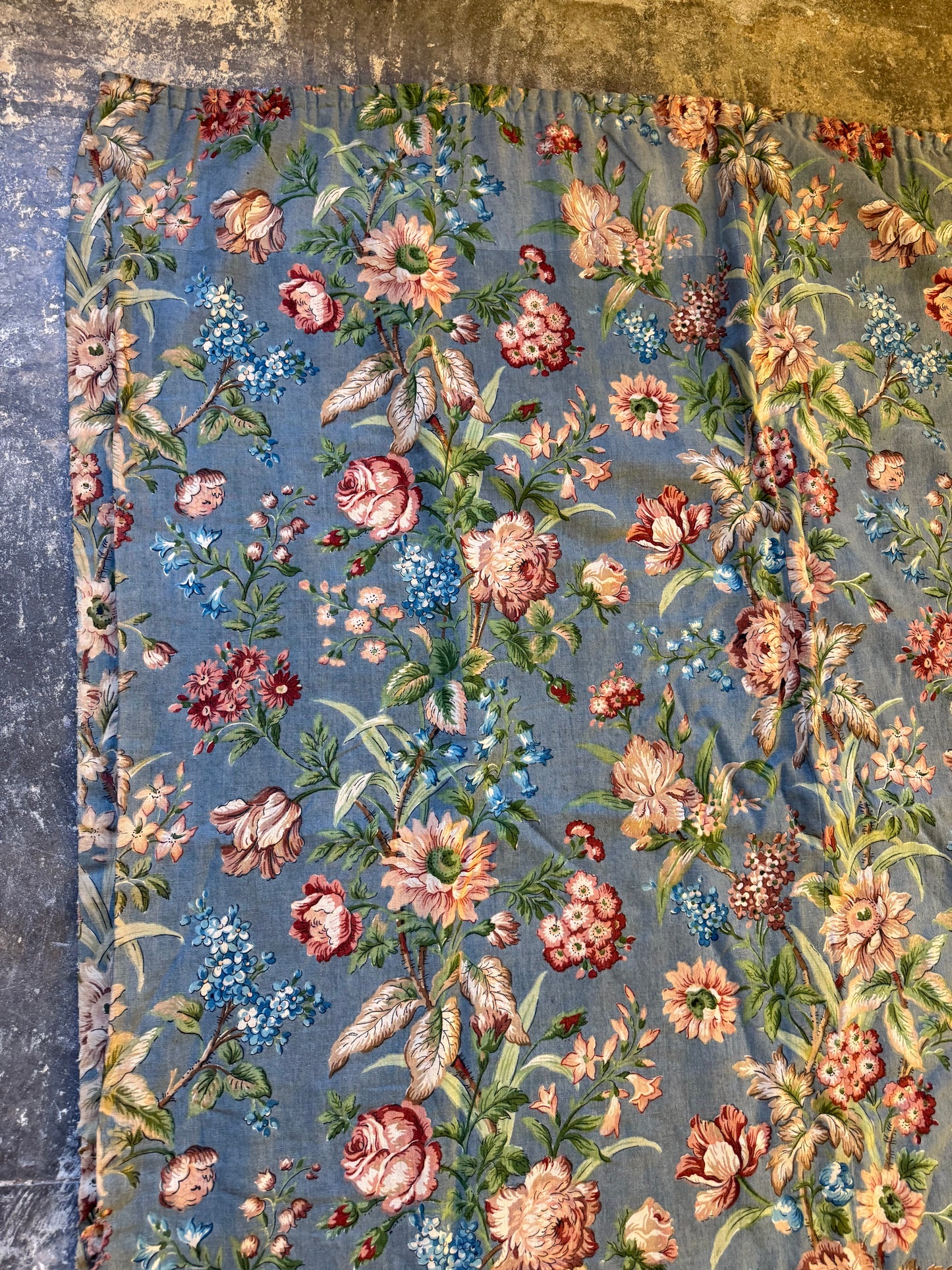 Penicuik House, Scotland ~ Single Quilted Floral Curtain