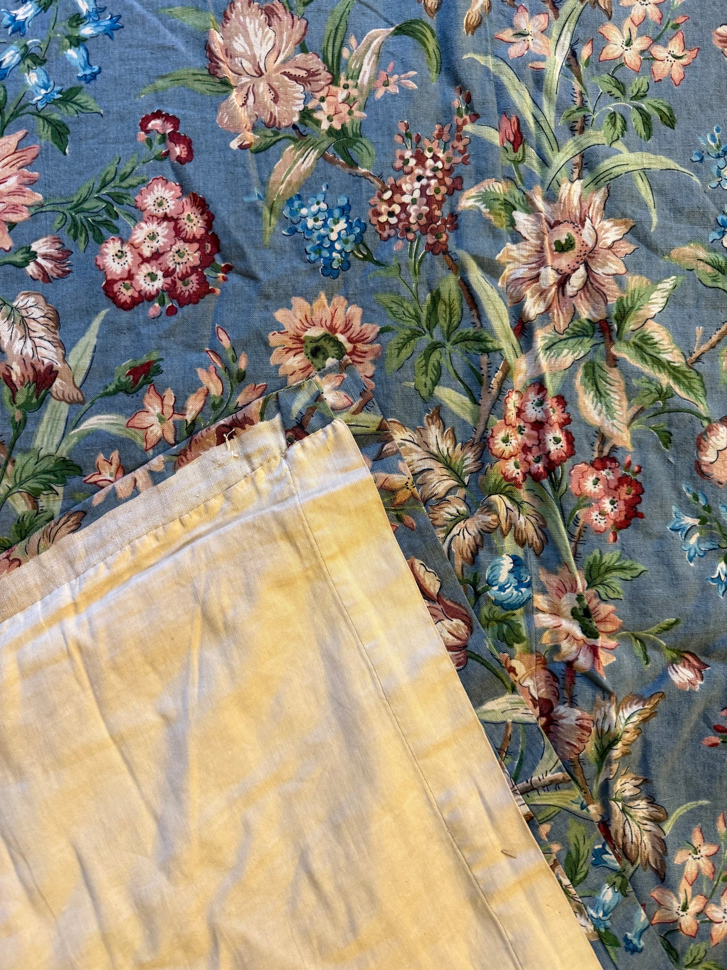 Penicuik House, Scotland ~ Single Quilted Floral Curtain